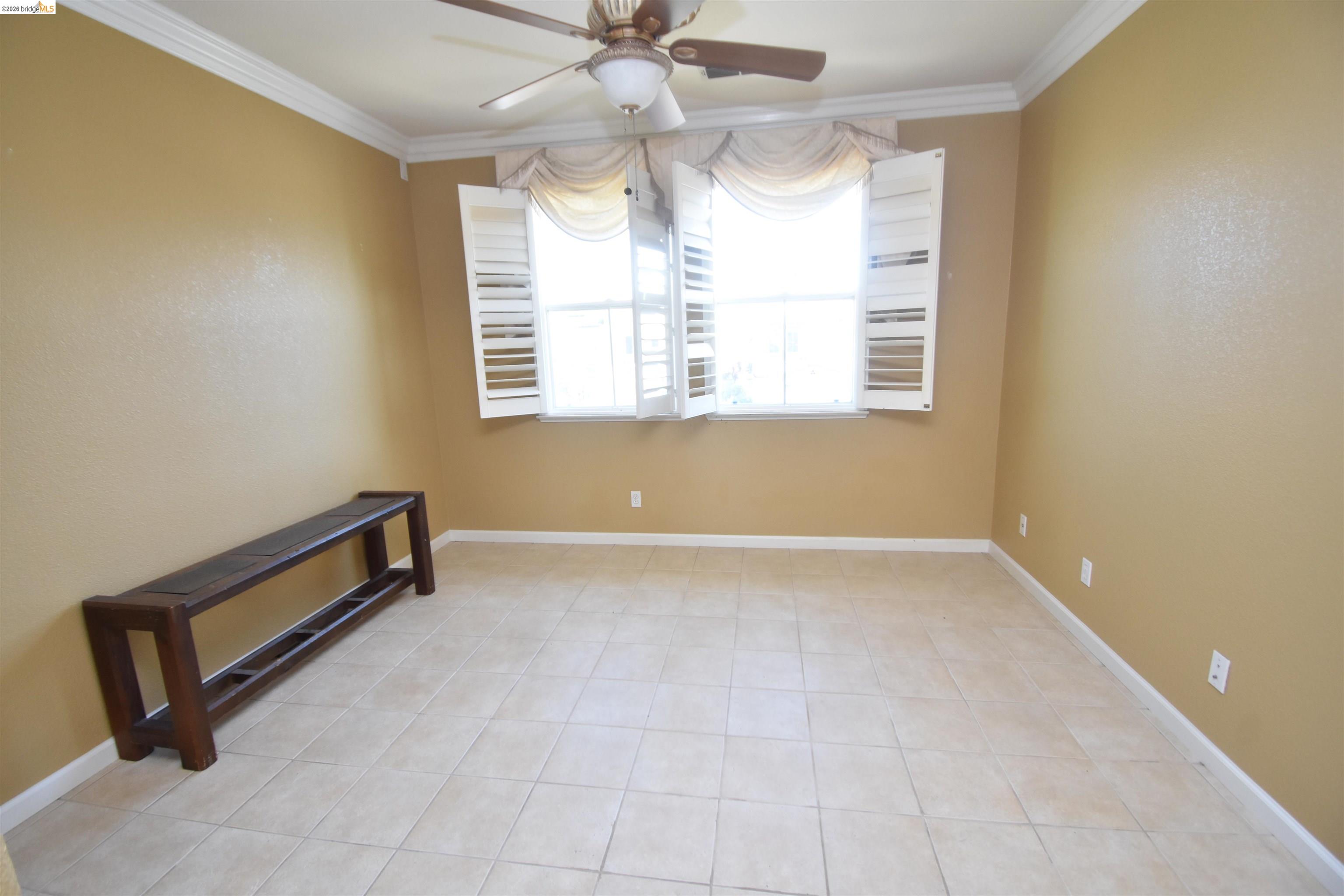 Detail Gallery Image 9 of 47 For 5776 Saint Andrews Dr, Stockton,  CA 95219 - 4 Beds | 4 Baths