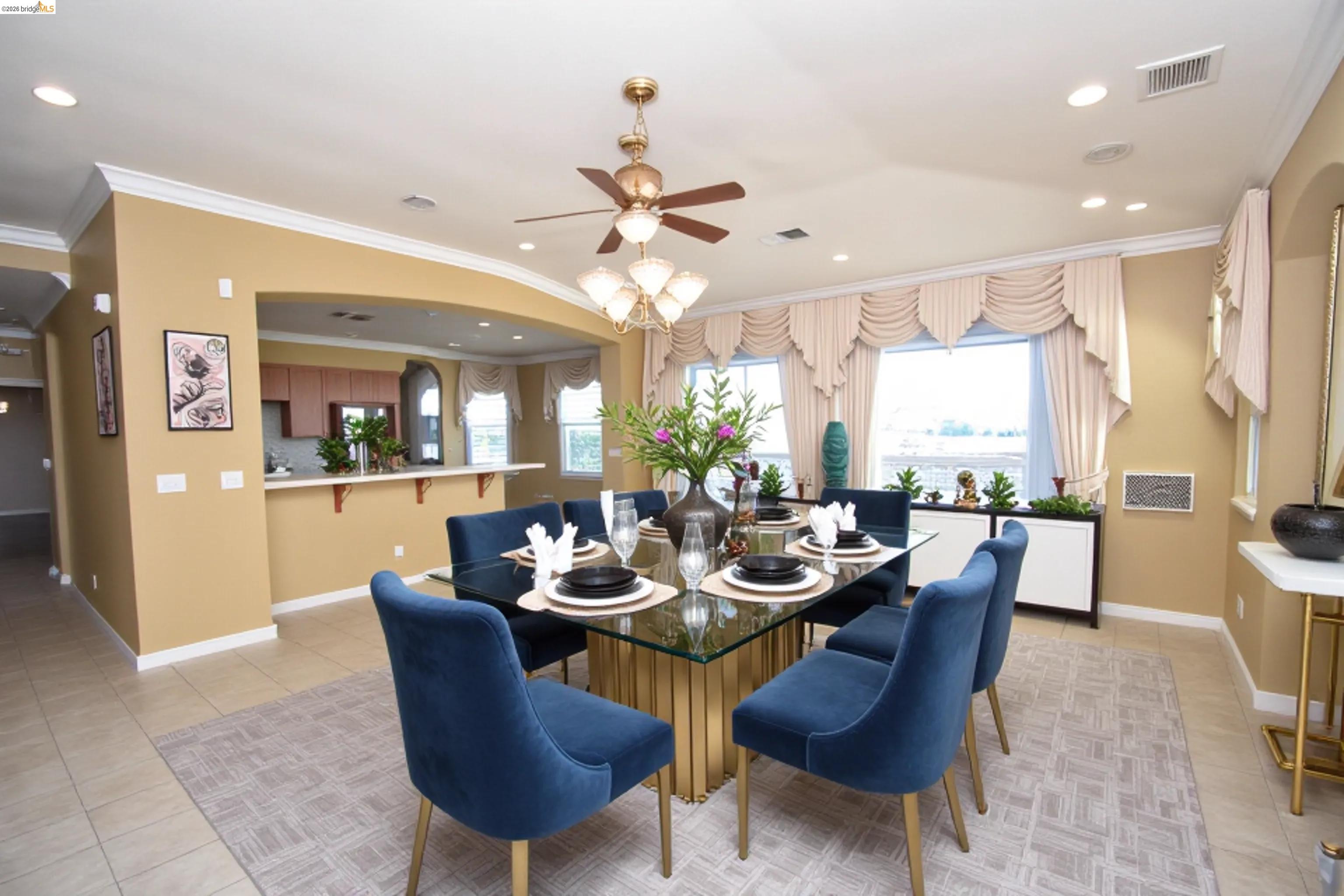 Detail Gallery Image 10 of 47 For 5776 Saint Andrews Dr, Stockton,  CA 95219 - 4 Beds | 4 Baths