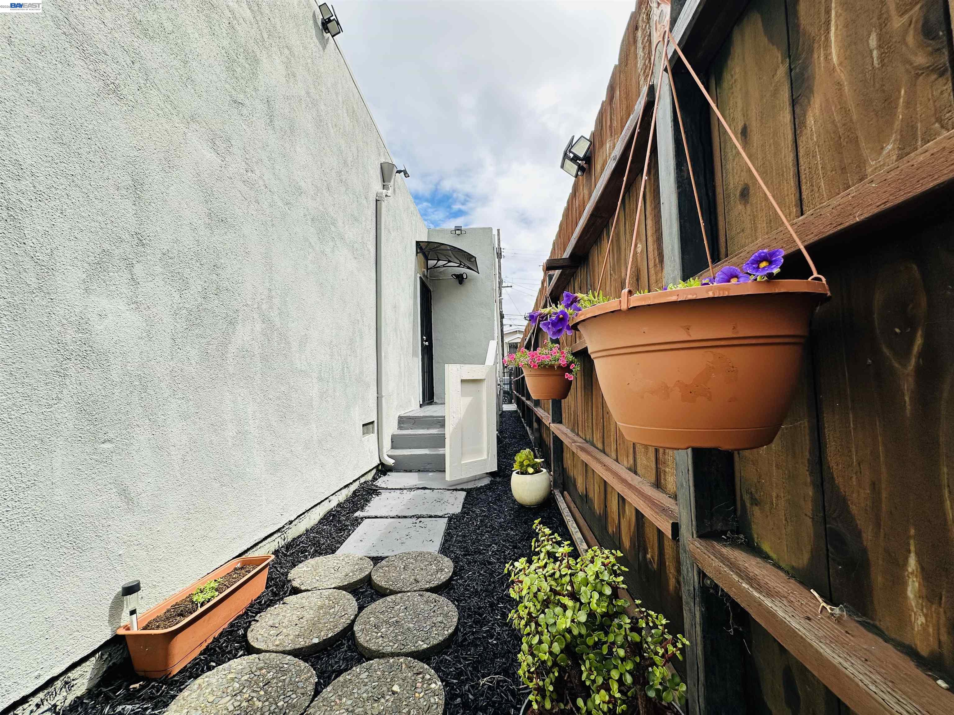 1249 88TH AVE, Oakland CA 94621 — photo 18