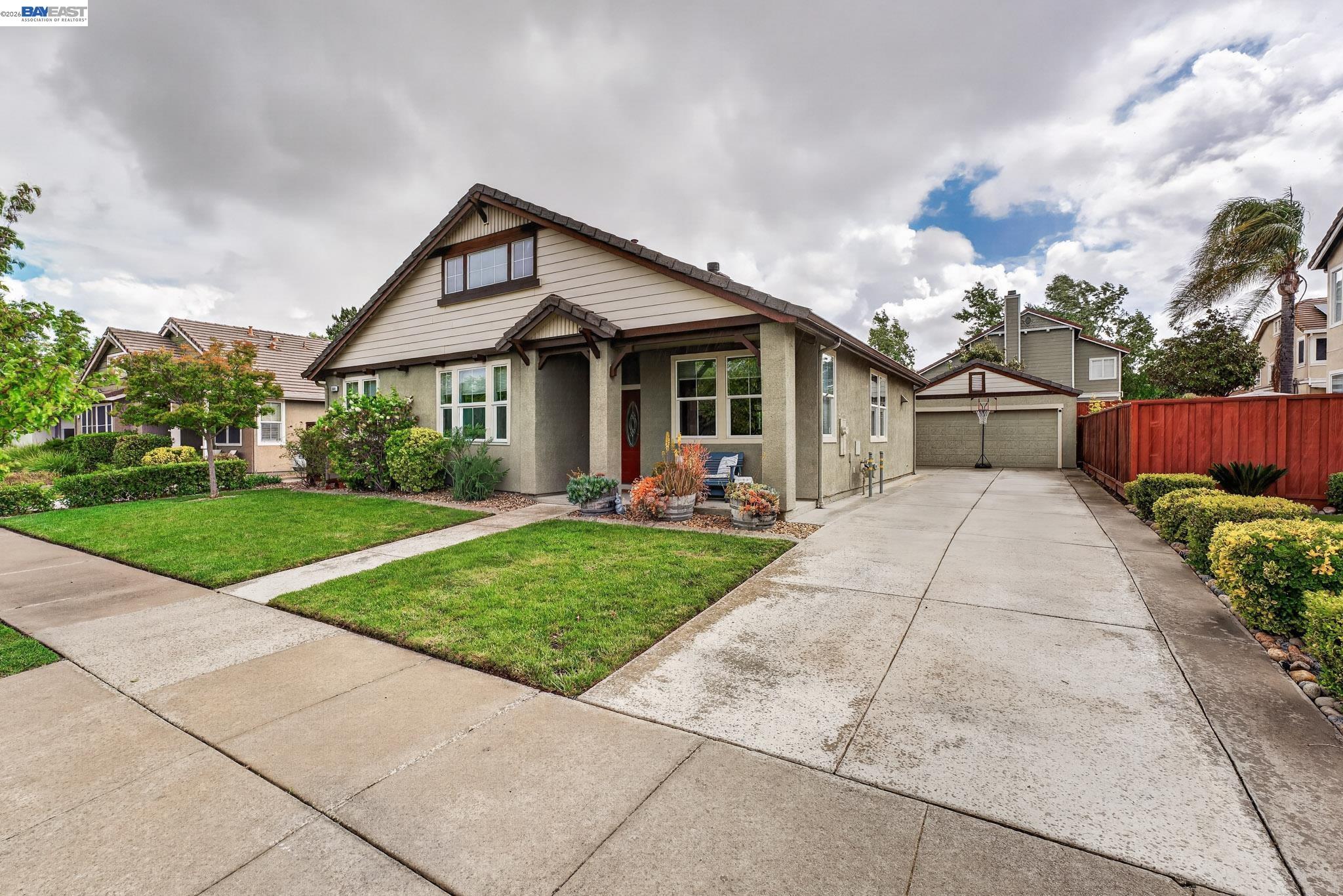 Detail Gallery Image 2 of 45 For 1801 Altamar Way, Livermore,  CA 94551 - 4 Beds | 2 Baths