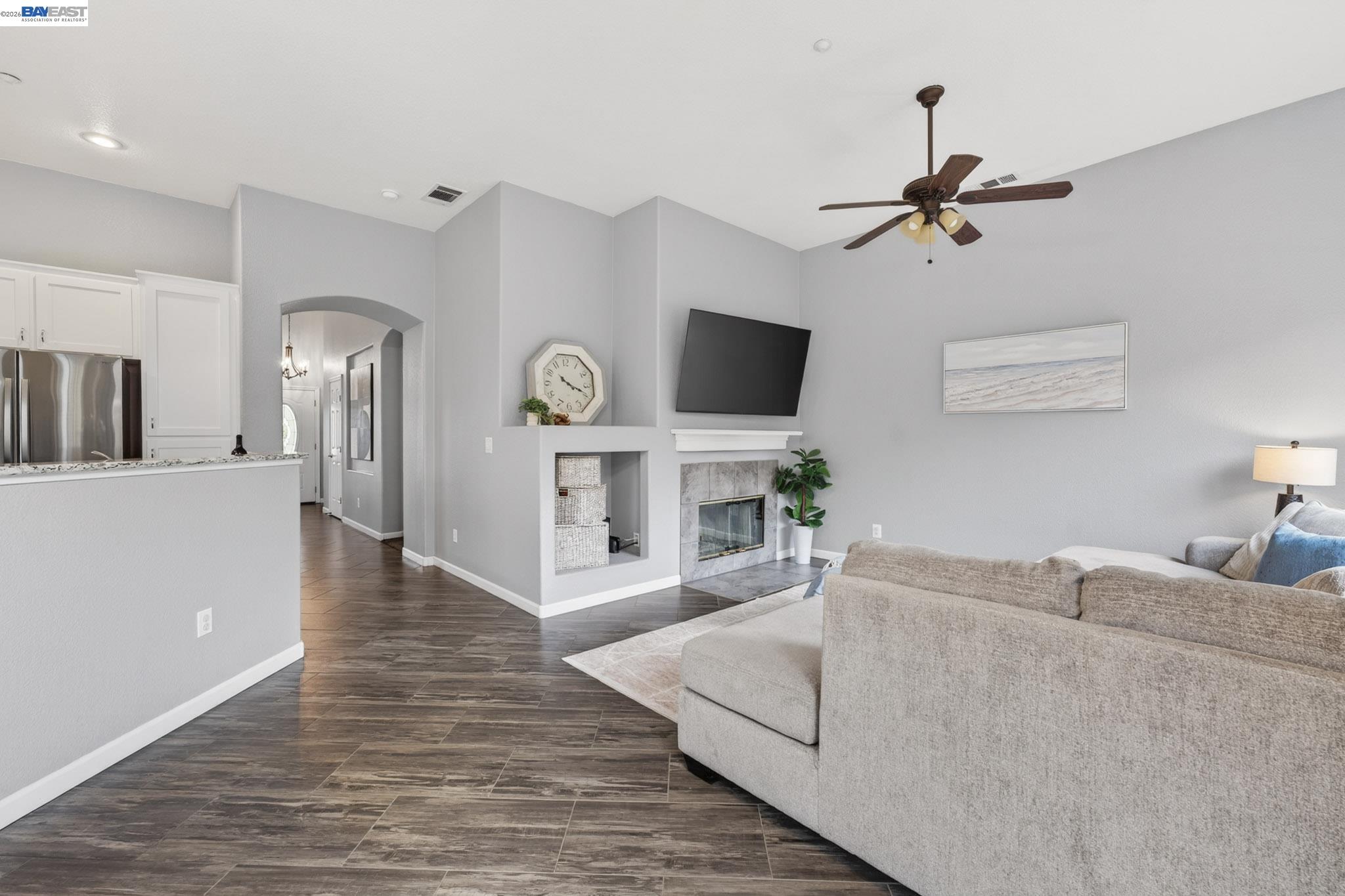 Detail Gallery Image 14 of 45 For 1801 Altamar Way, Livermore,  CA 94551 - 4 Beds | 2 Baths