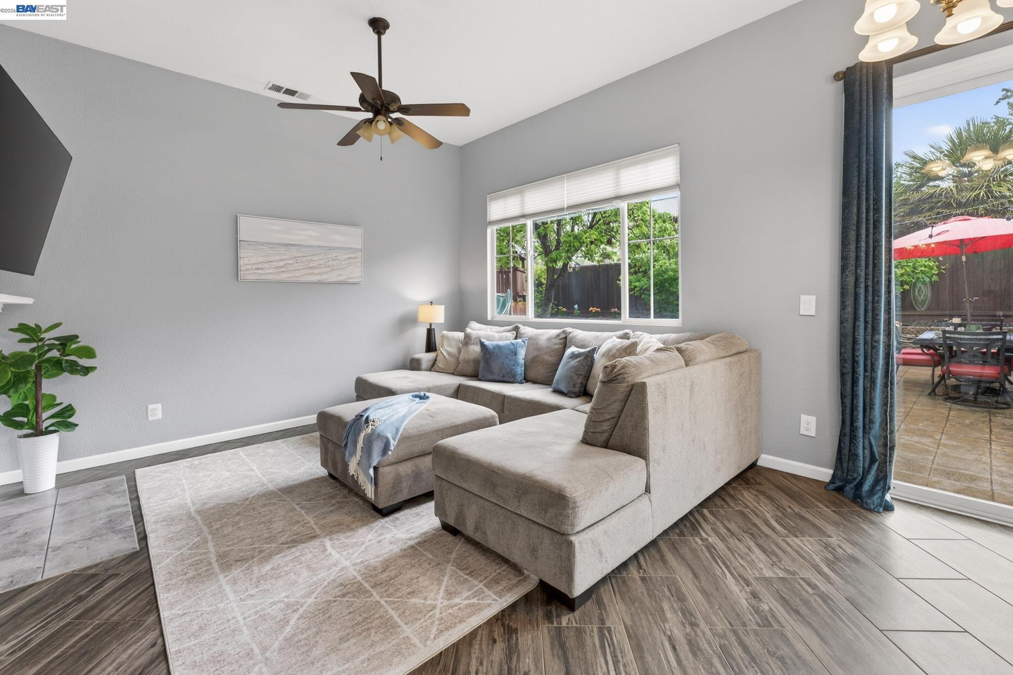 Detail Gallery Image 15 of 45 For 1801 Altamar Way, Livermore,  CA 94551 - 4 Beds | 2 Baths