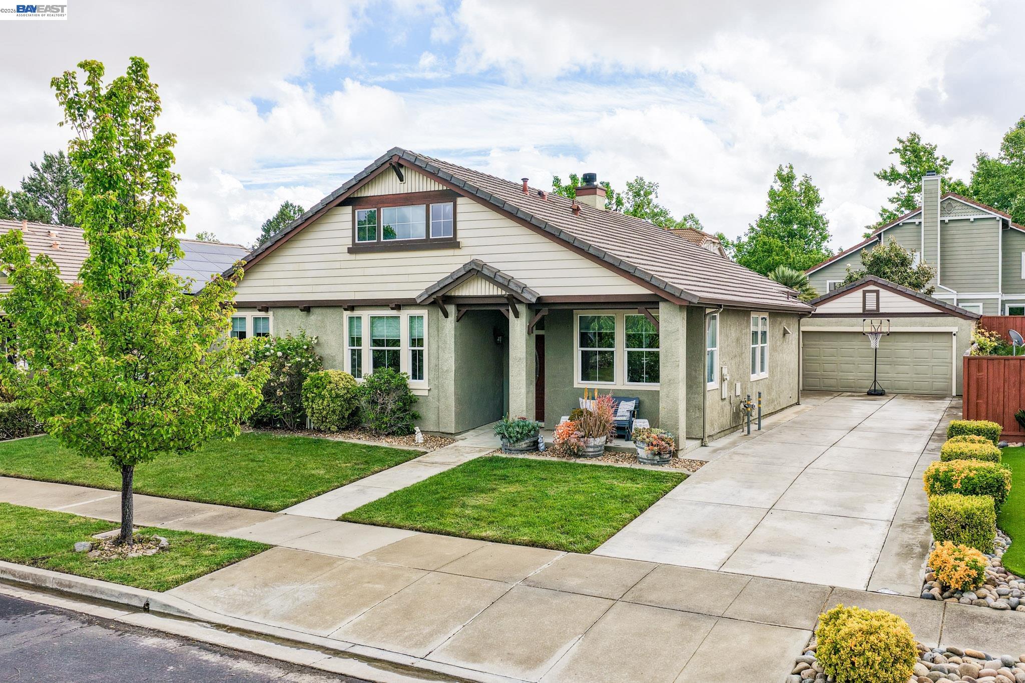 Detail Gallery Image 3 of 45 For 1801 Altamar Way, Livermore,  CA 94551 - 4 Beds | 2 Baths