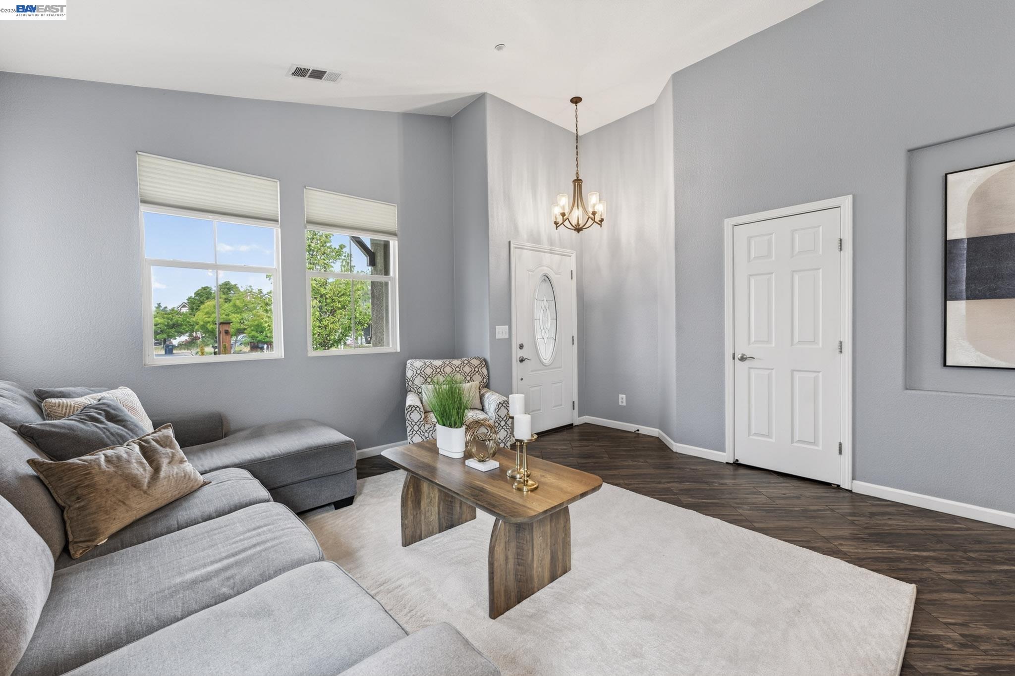 Detail Gallery Image 10 of 45 For 1801 Altamar Way, Livermore,  CA 94551 - 4 Beds | 2 Baths