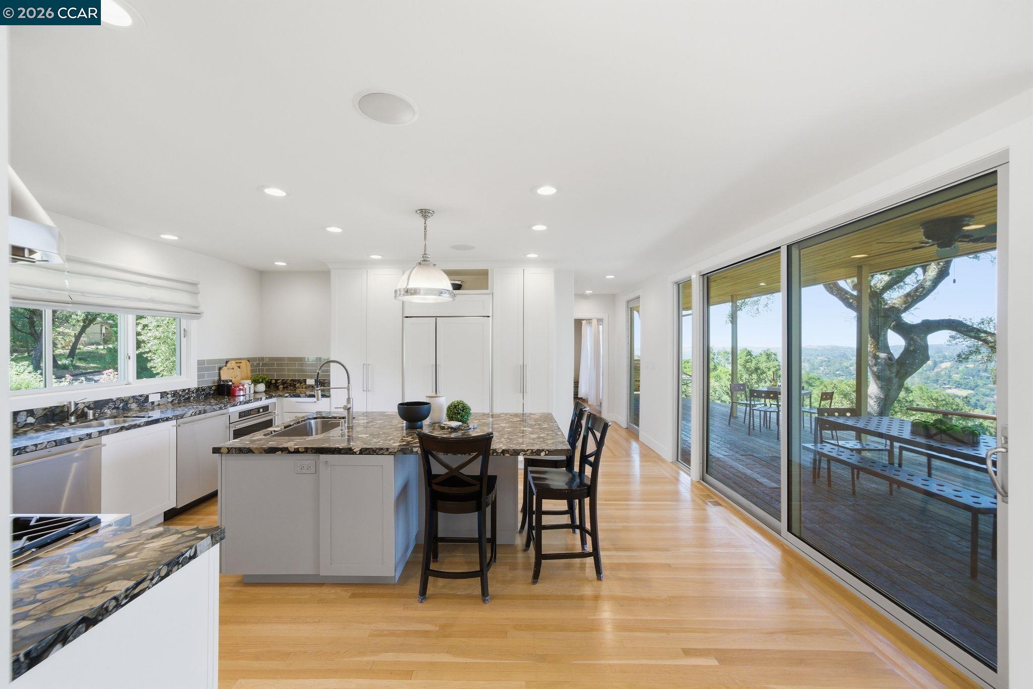 142 Crestview Dr, Orinda, CA, 94563