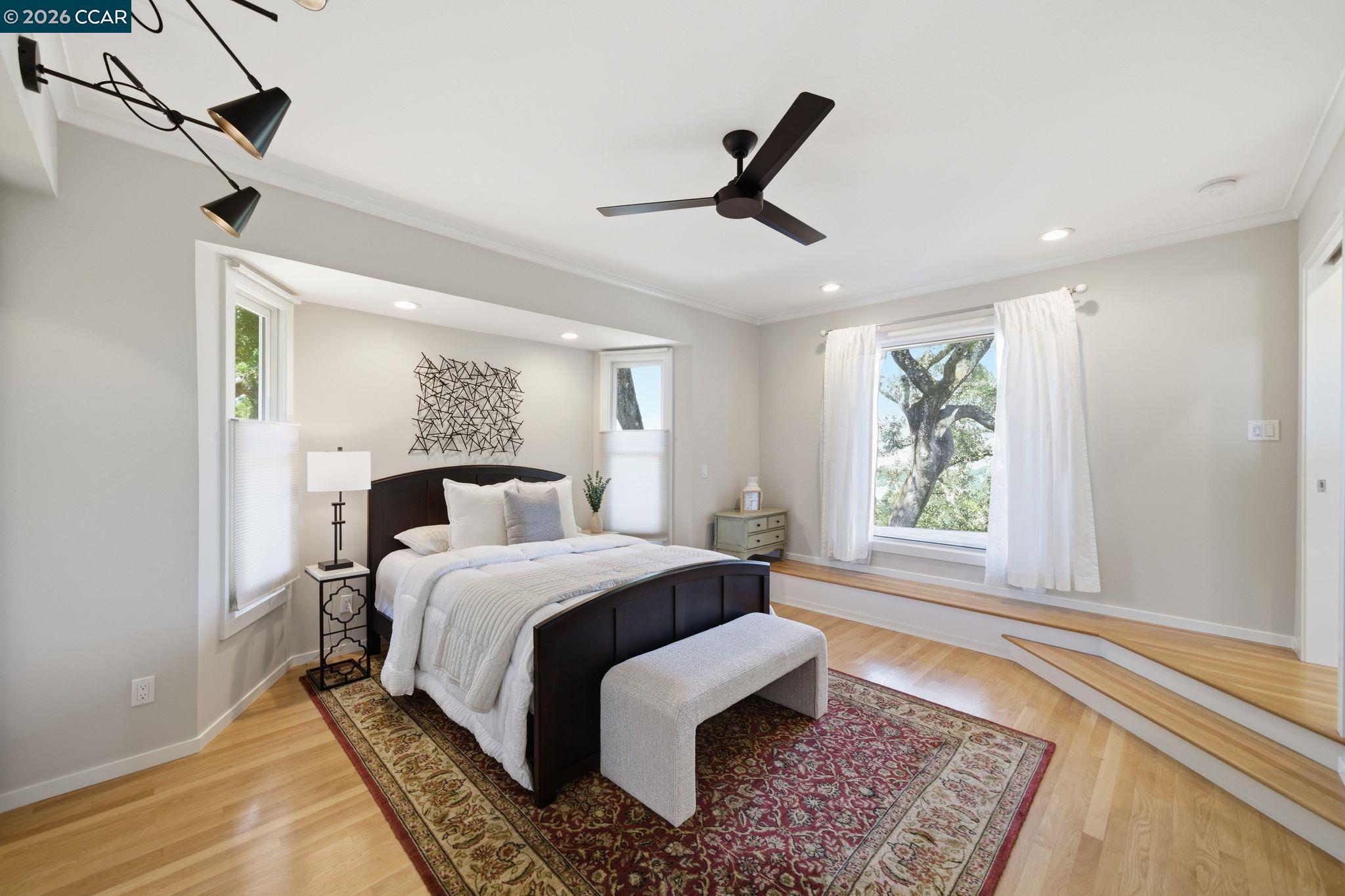 142 Crestview Dr, Orinda, CA, 94563