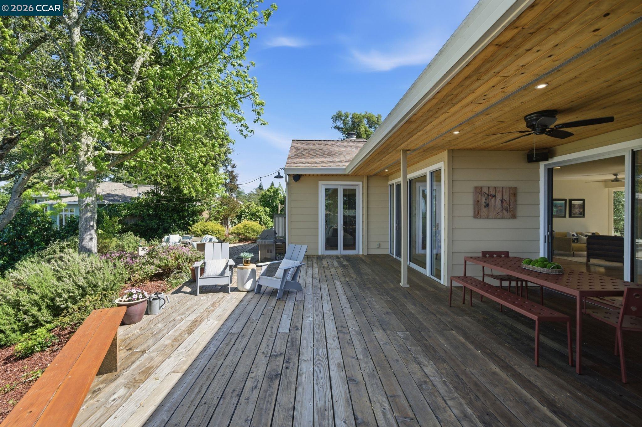 142 Crestview Dr, Orinda, CA, 94563