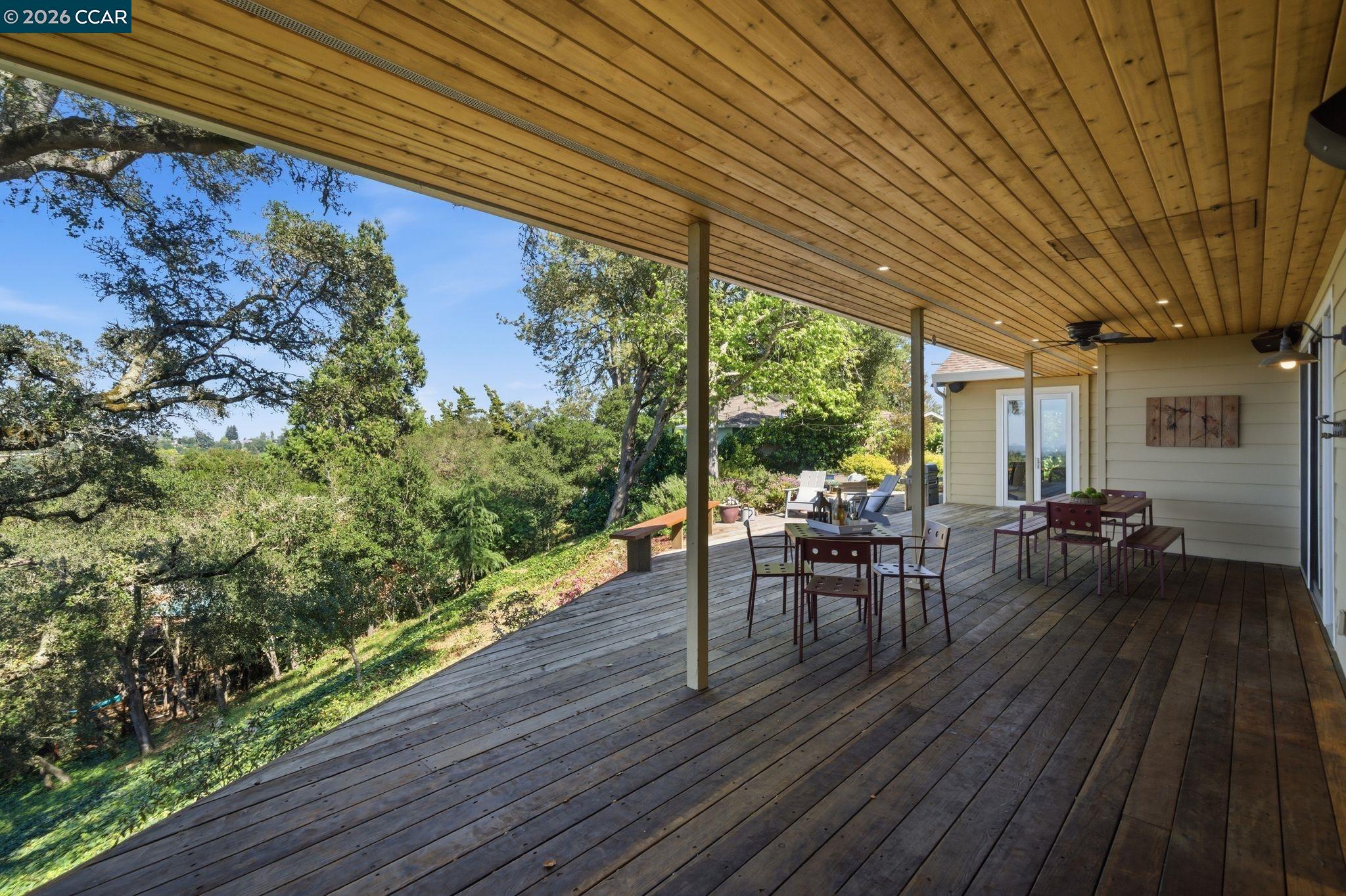 142 Crestview Dr, Orinda, CA, 94563