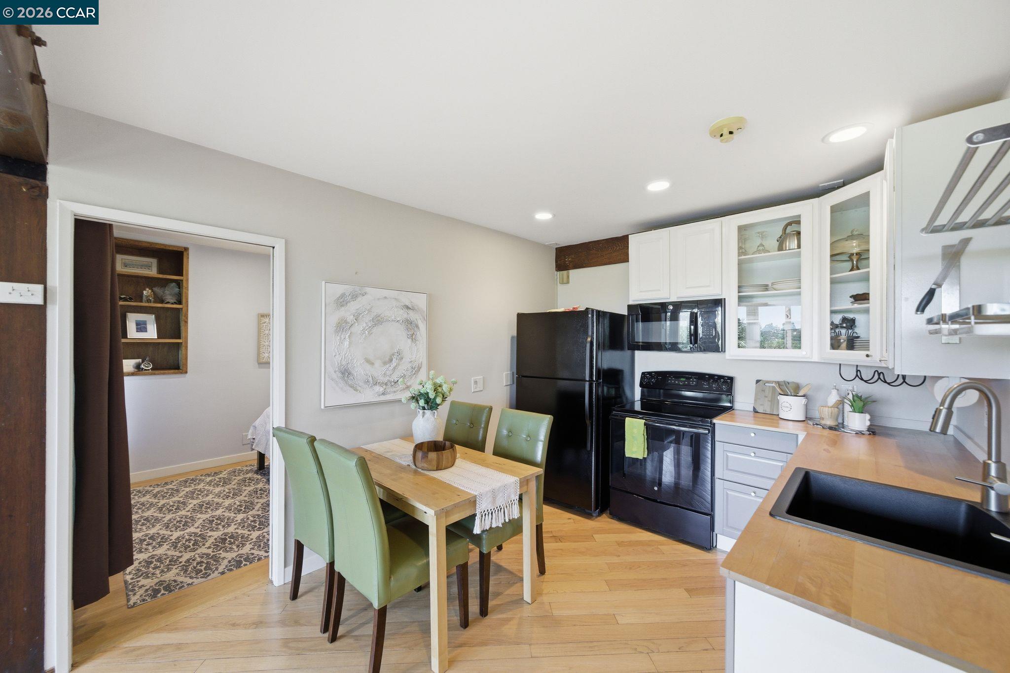 142 Crestview Dr, Orinda, CA, 94563