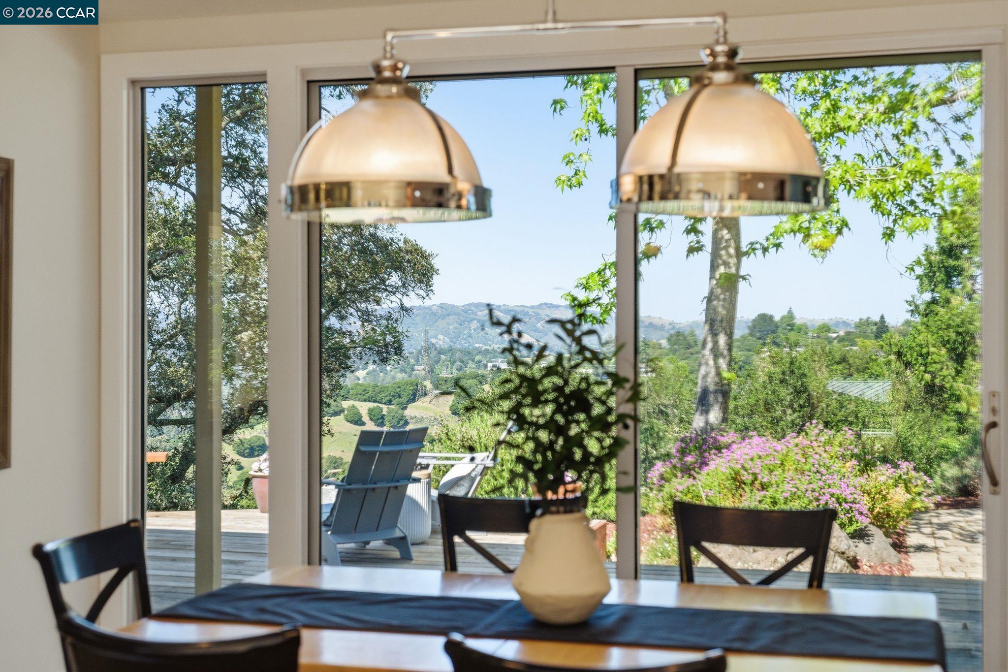 142 Crestview Dr, Orinda, CA, 94563