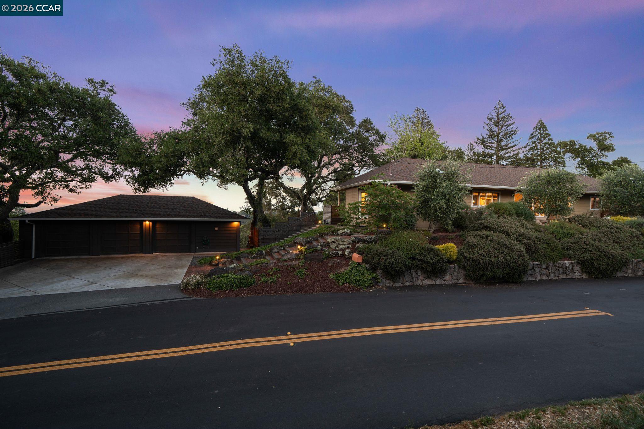 142 Crestview Dr, Orinda, CA, 94563