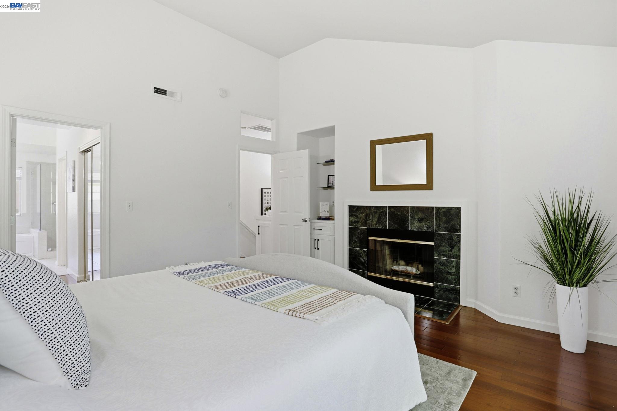 Detail Gallery Image 21 of 47 For 441 Camille Cir #12,  San Jose,  CA 95134 - 2 Beds | 2/1 Baths