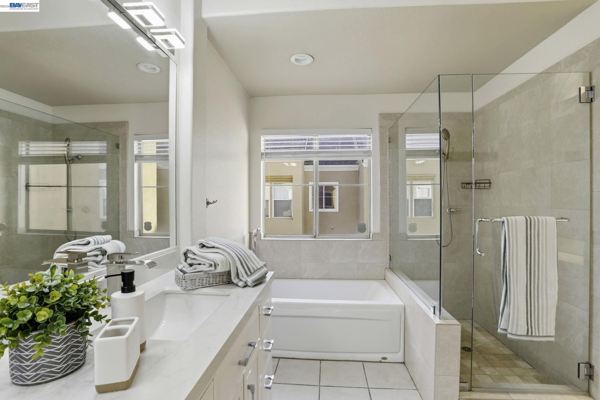 Detail Gallery Image 23 of 47 For 441 Camille Cir #12,  San Jose,  CA 95134 - 2 Beds | 2/1 Baths