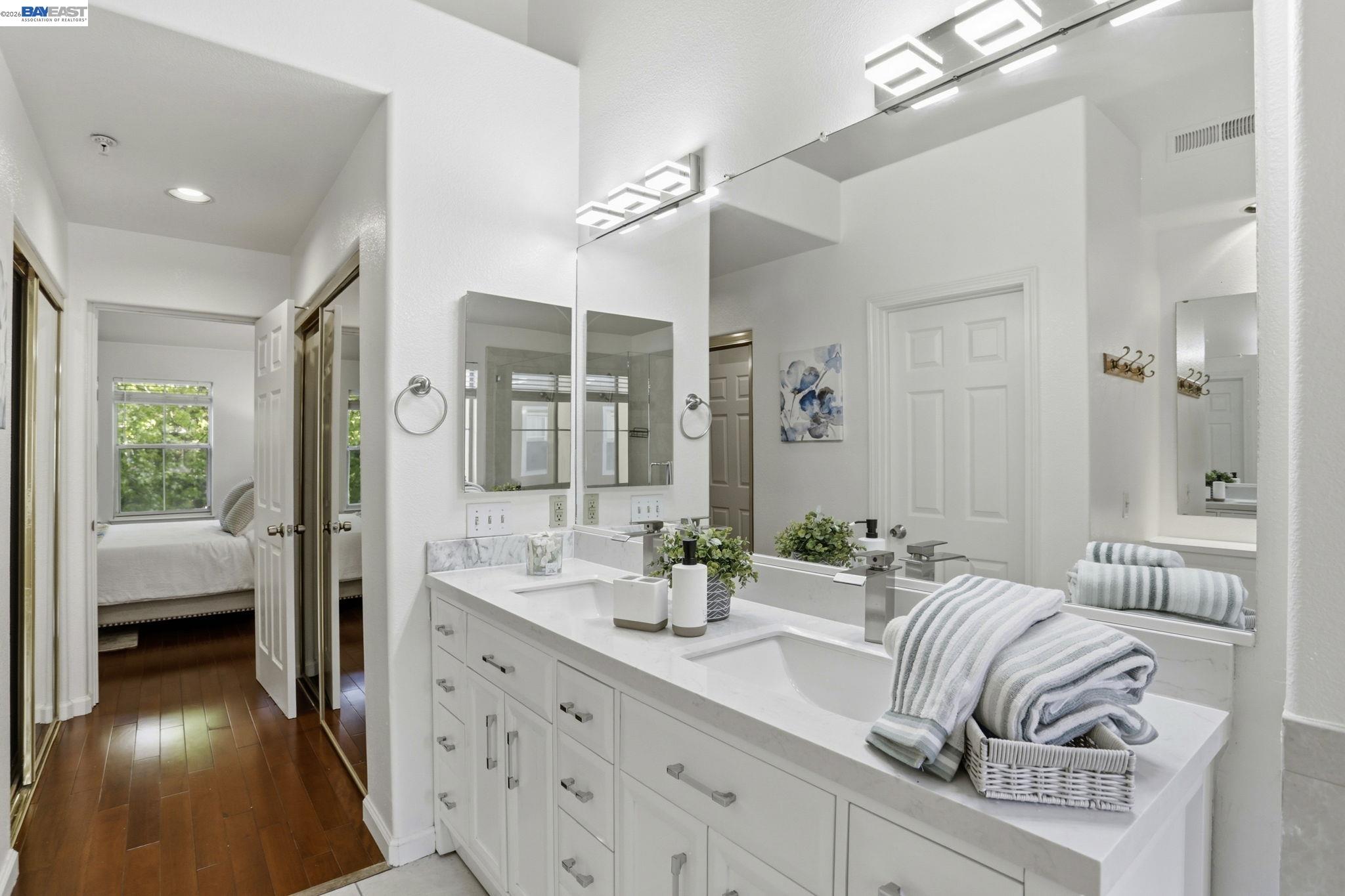 Detail Gallery Image 24 of 47 For 441 Camille Cir #12,  San Jose,  CA 95134 - 2 Beds | 2/1 Baths