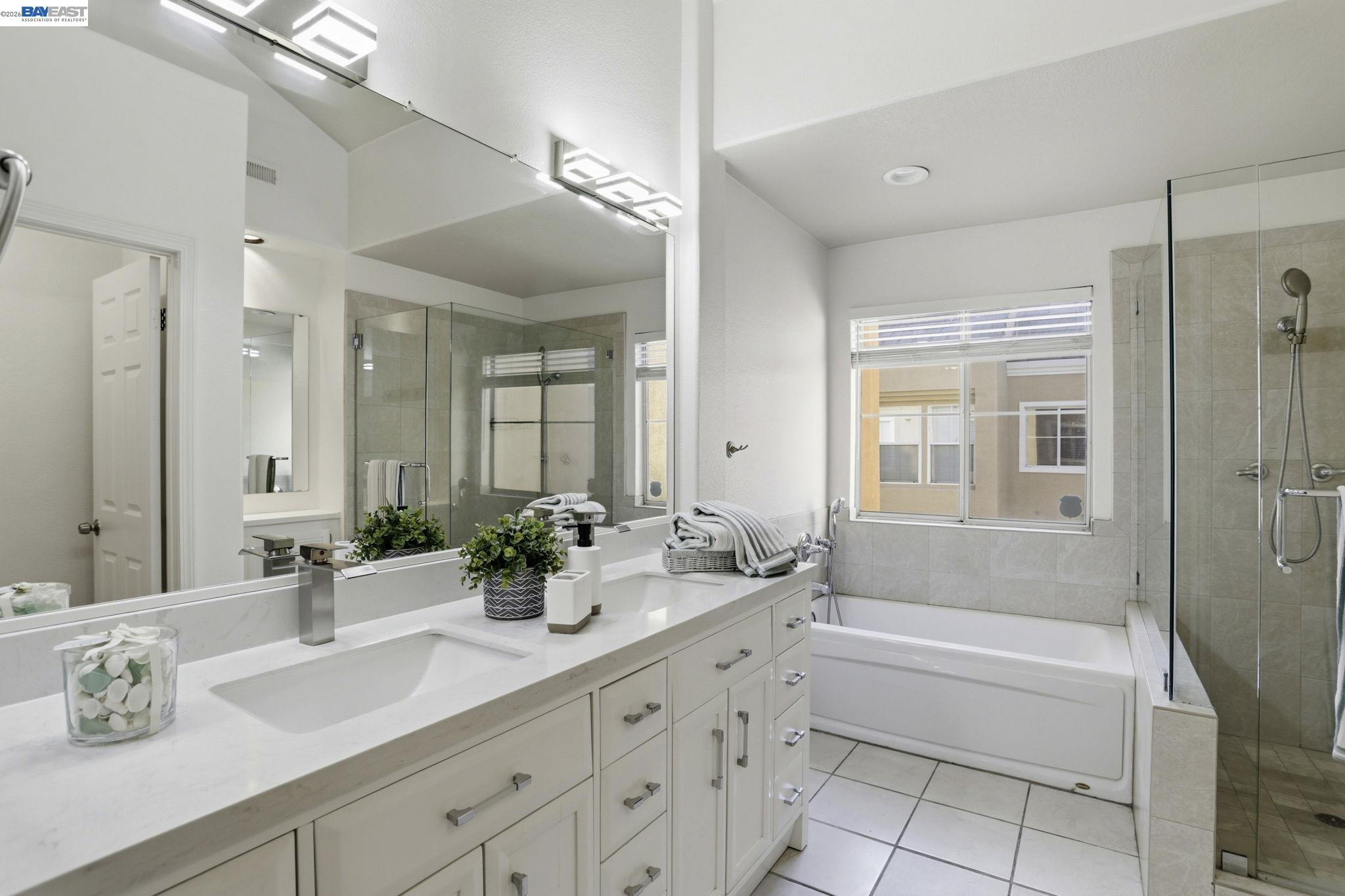 Detail Gallery Image 25 of 47 For 441 Camille Cir #12,  San Jose,  CA 95134 - 2 Beds | 2/1 Baths