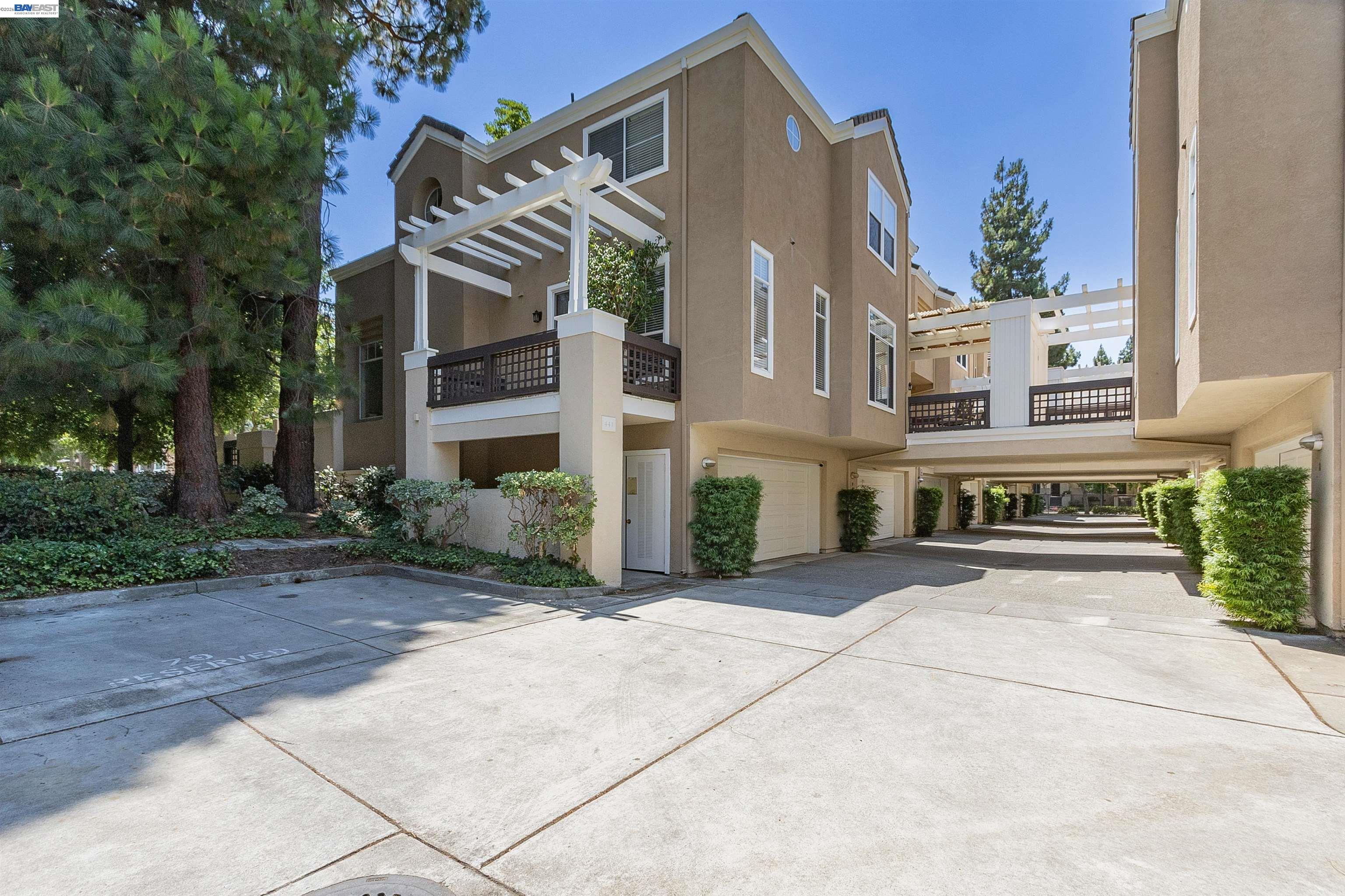 Detail Gallery Image 42 of 47 For 441 Camille Cir #12,  San Jose,  CA 95134 - 2 Beds | 2/1 Baths