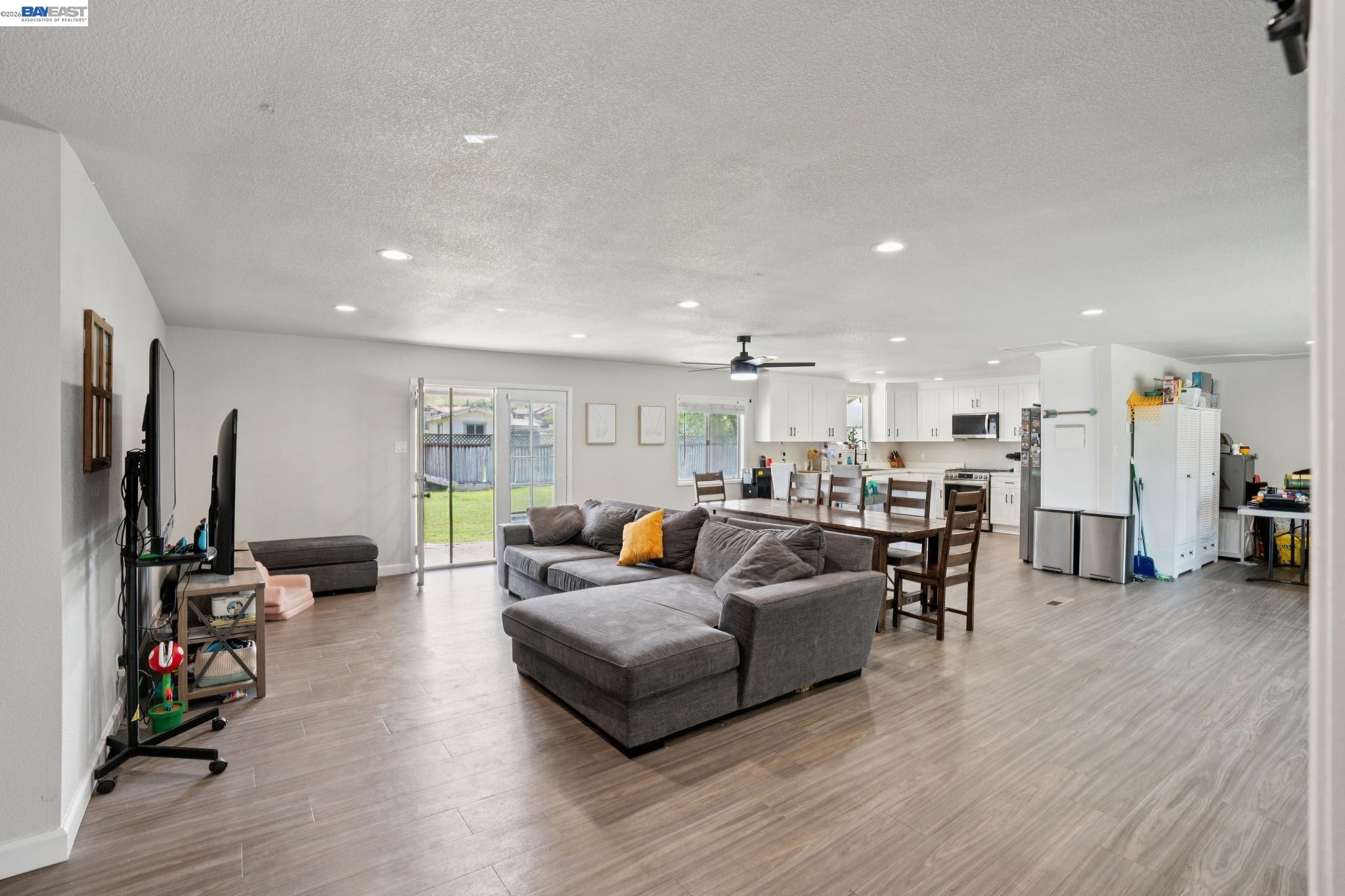 Detail Gallery Image 26 of 29 For 6656 Alisal St, Pleasanton,  CA 94566 - – Beds | – Baths