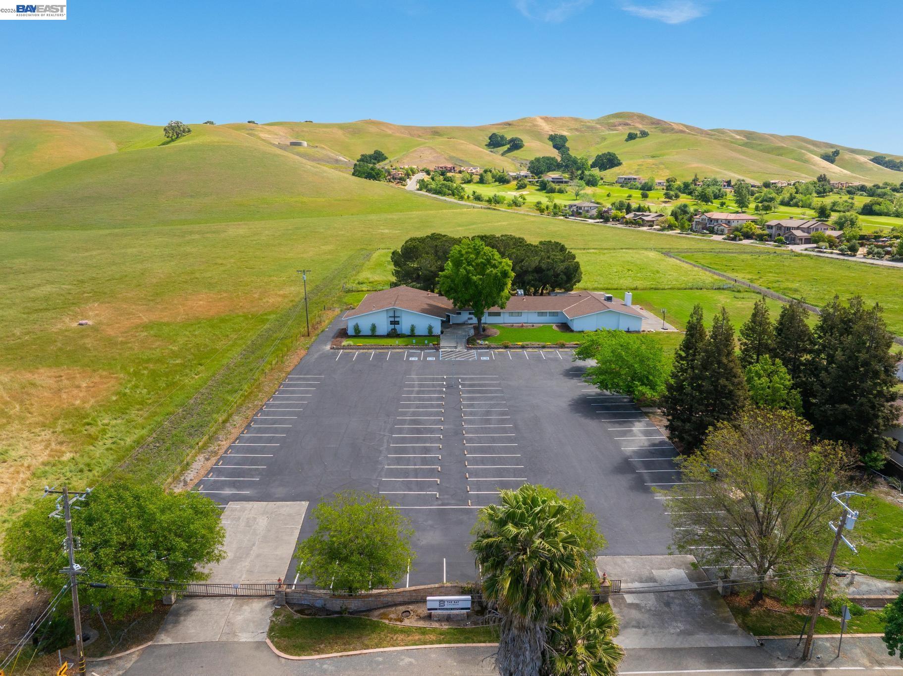 Detail Gallery Image 6 of 29 For 6656 Alisal St, Pleasanton,  CA 94566 - – Beds | – Baths