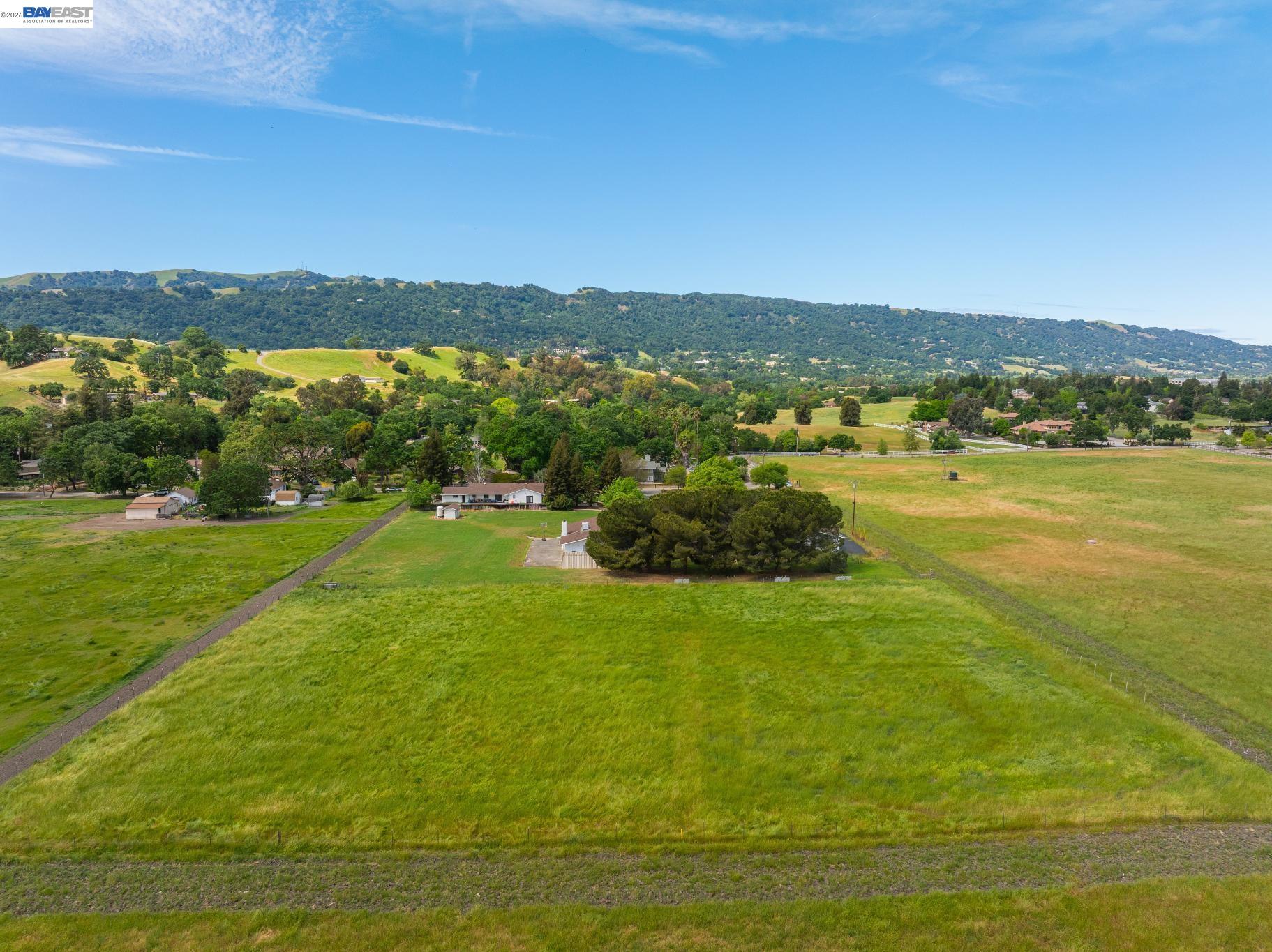 Detail Gallery Image 8 of 29 For 6656 Alisal St, Pleasanton,  CA 94566 - – Beds | – Baths