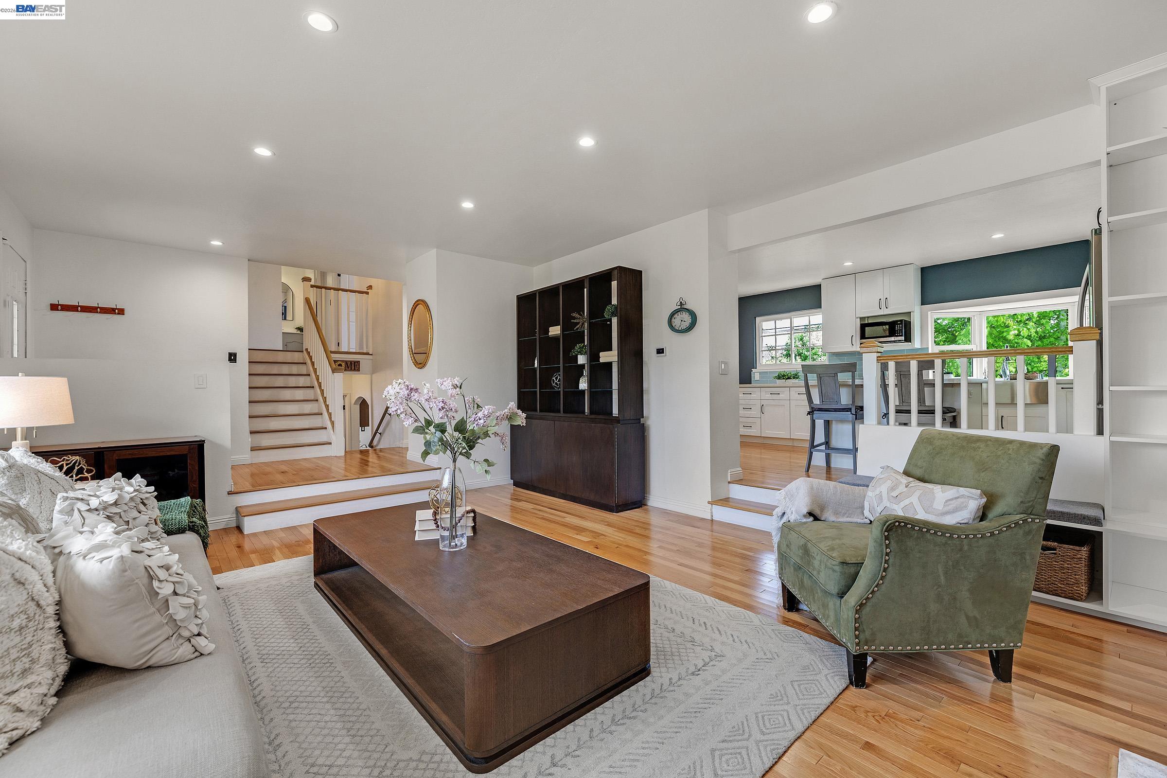 Detail Gallery Image 6 of 42 For 36126 Fanshawe Ct, Fremont,  CA 94536 - 4 Beds | 3 Baths