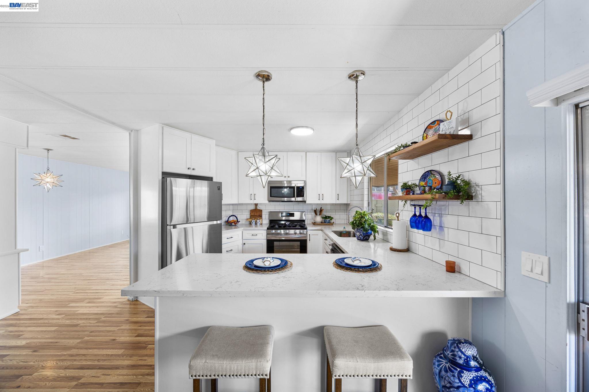 Detail Gallery Image 20 of 36 For 29315 Harpoon Way, Hayward,  CA 94544 - 2 Beds | 2 Baths