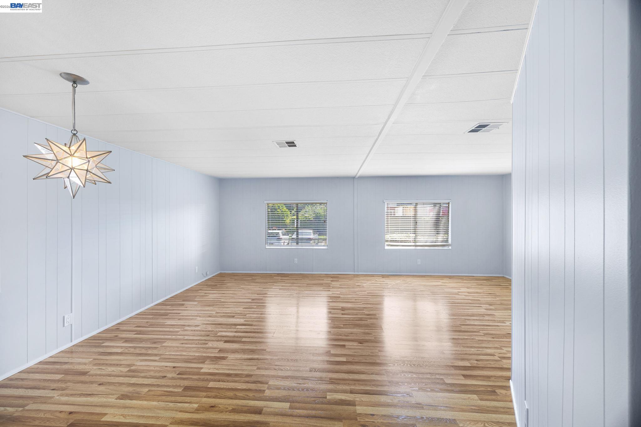 Detail Gallery Image 21 of 36 For 29315 Harpoon Way, Hayward,  CA 94544 - 2 Beds | 2 Baths