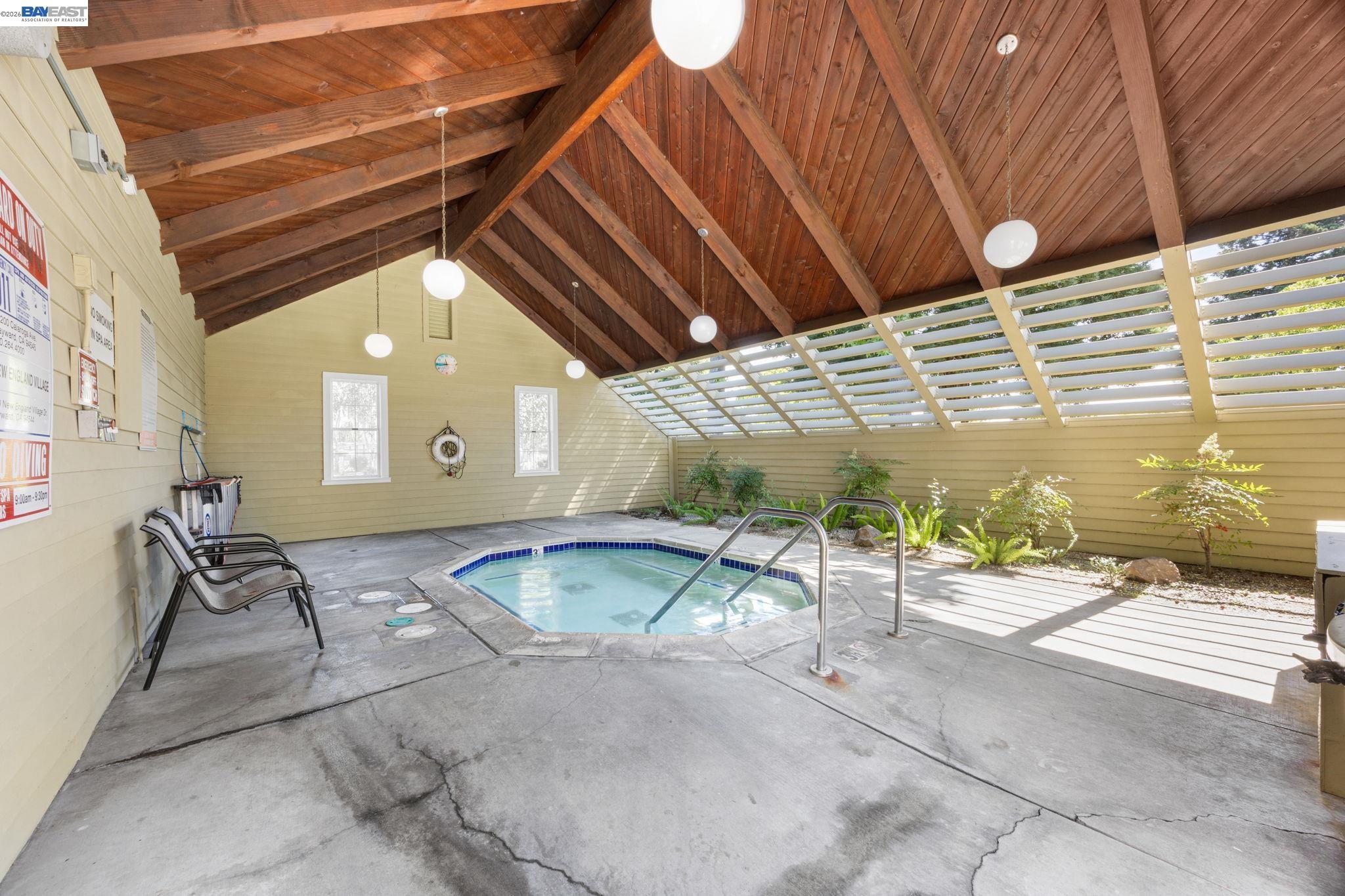 Detail Gallery Image 25 of 36 For 29315 Harpoon Way, Hayward,  CA 94544 - 2 Beds | 2 Baths