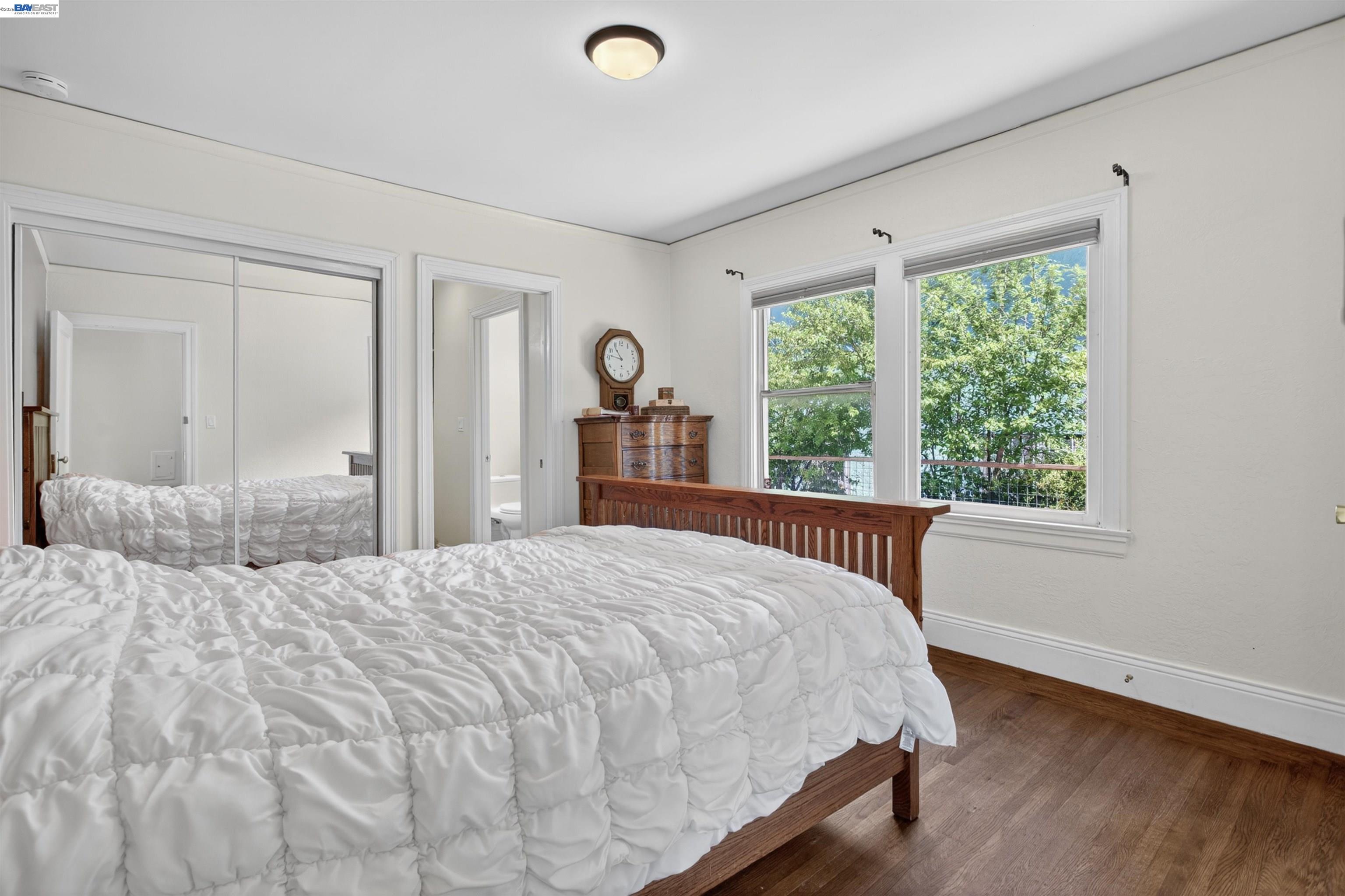 Detail Gallery Image 53 of 60 For 914 61st Street, Oakland,  CA 94608-1327 - 6 Beds | 4/1 Baths