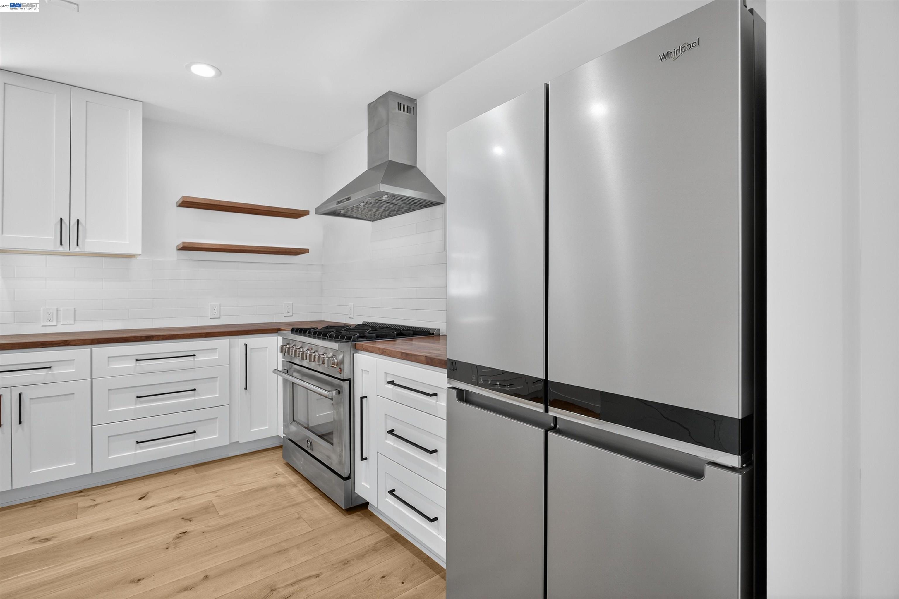 Detail Gallery Image 12 of 60 For 912-914 61st Street, Oakland,  CA 94608-1327 - – Beds | – Baths