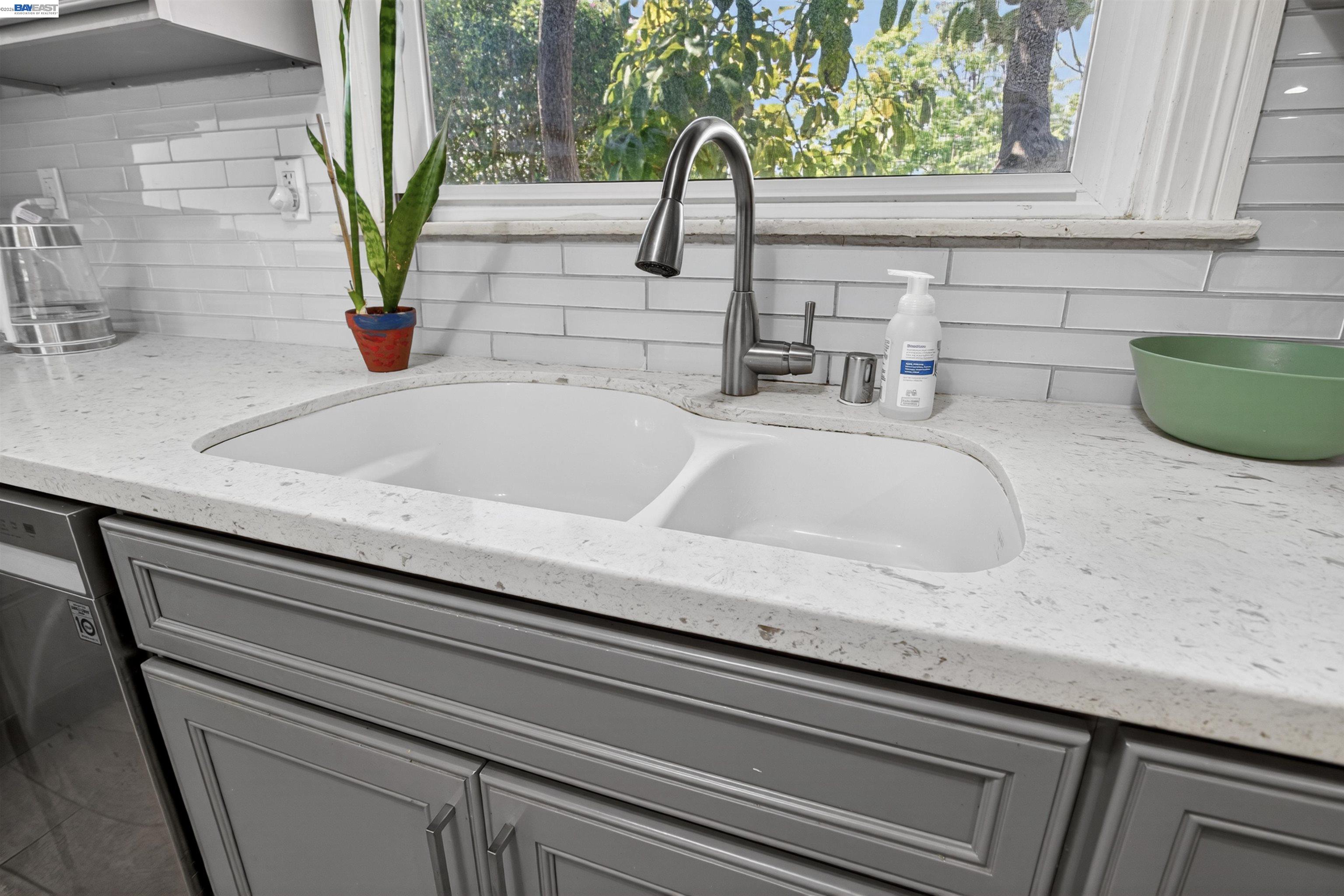 Detail Gallery Image 50 of 60 For 912-914 61st Street, Oakland,  CA 94608-1327 - – Beds | – Baths