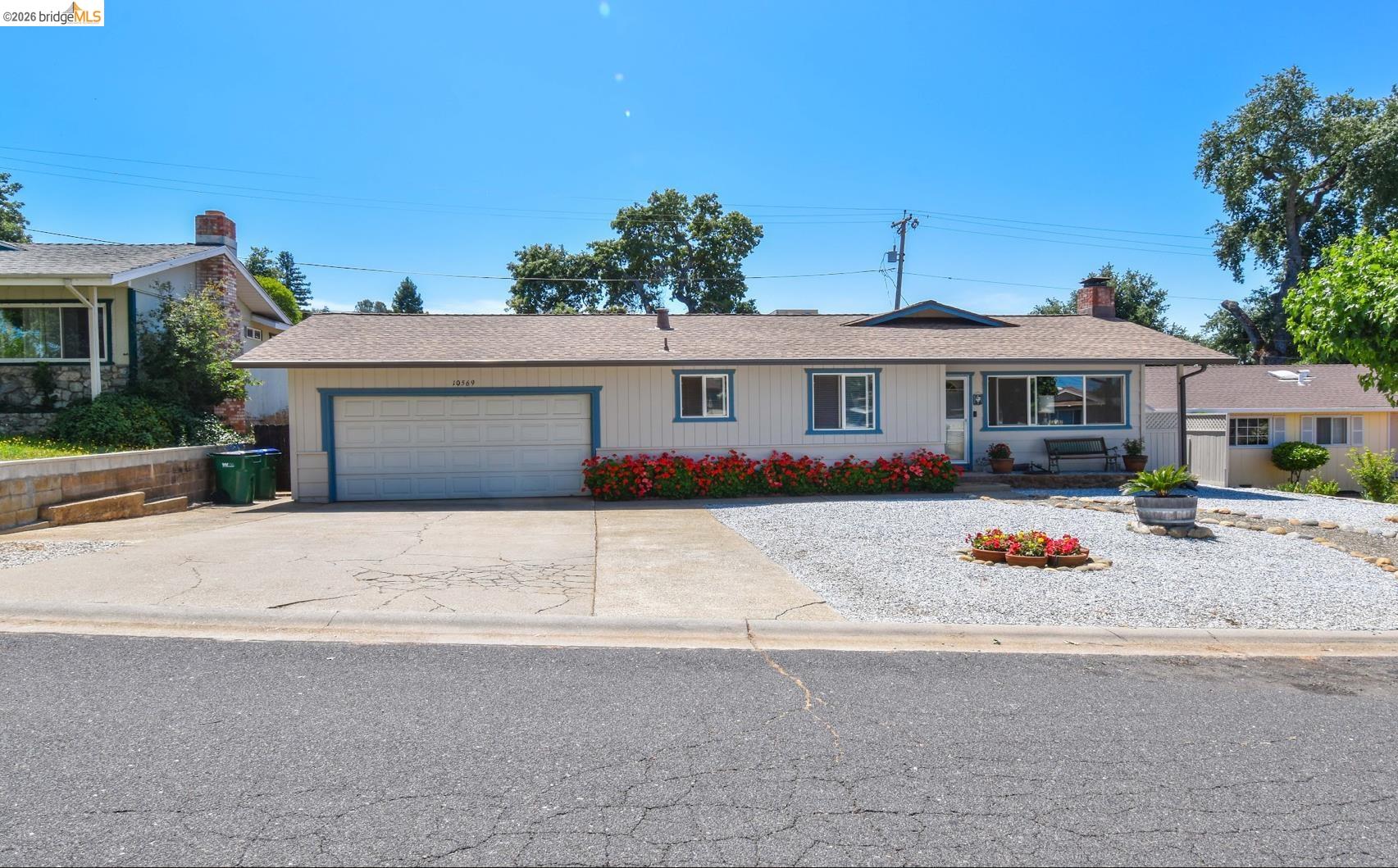 Detail Gallery Image 3 of 22 For 10569 Jim Brady Rd, Jamestown,  CA 95327-9517 - 4 Beds | 3 Baths