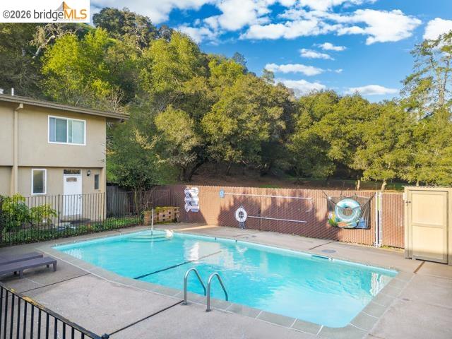 Detail Gallery Image 4 of 24 For 340 Rheem Blvd, Moraga,  CA 94556 - – Beds | – Baths