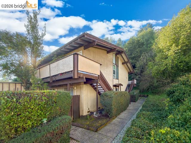 Detail Gallery Image 6 of 24 For 340 Rheem Blvd, Moraga,  CA 94556 - – Beds | – Baths