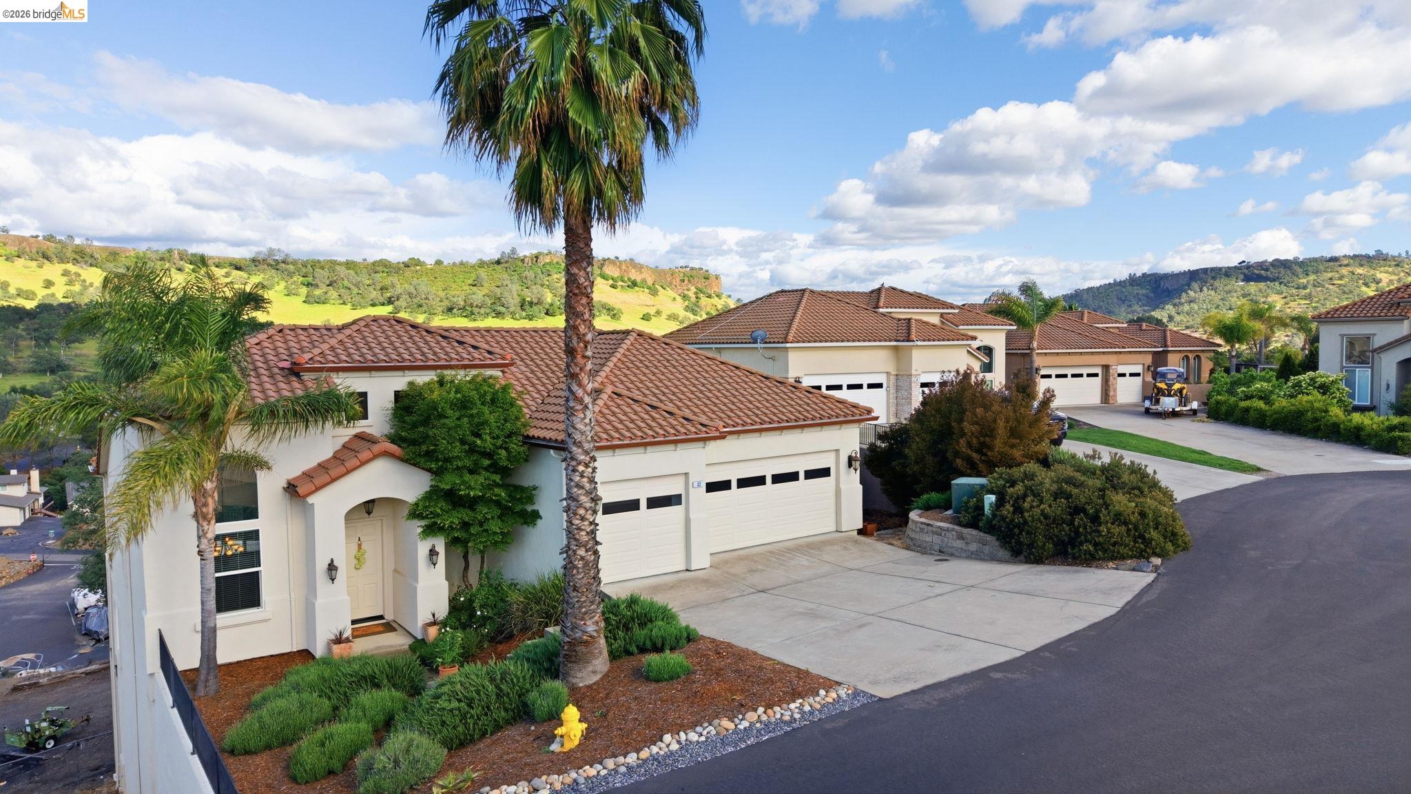 32 Apollo Ln, Copperopolis CA 95228