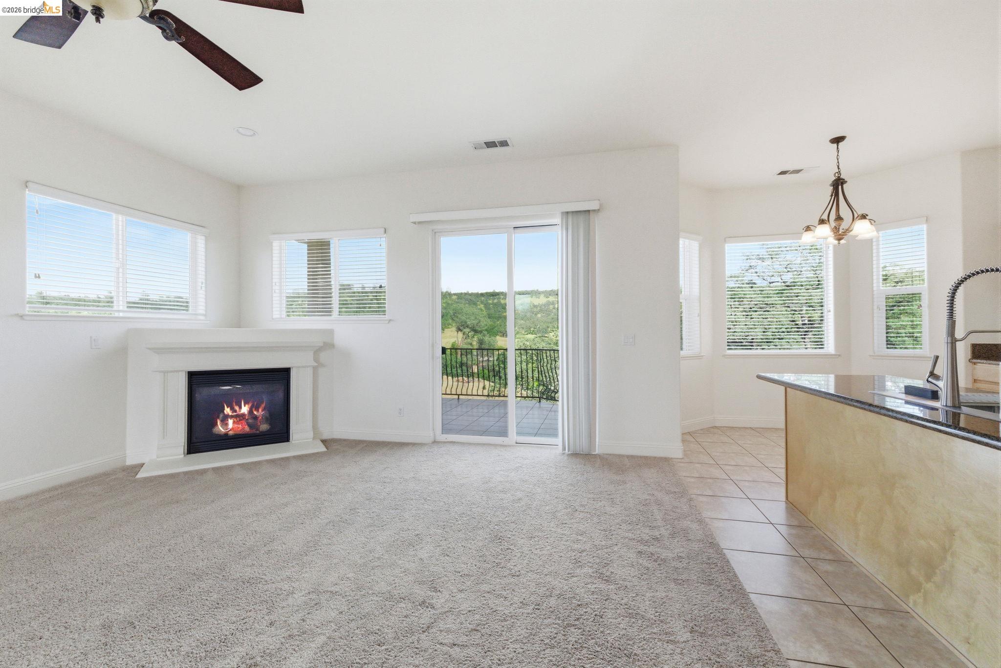 Detail Gallery Image 12 of 58 For 32 Apollo Ln, Copperopolis,  CA 95228 - 4 Beds | 2/1 Baths