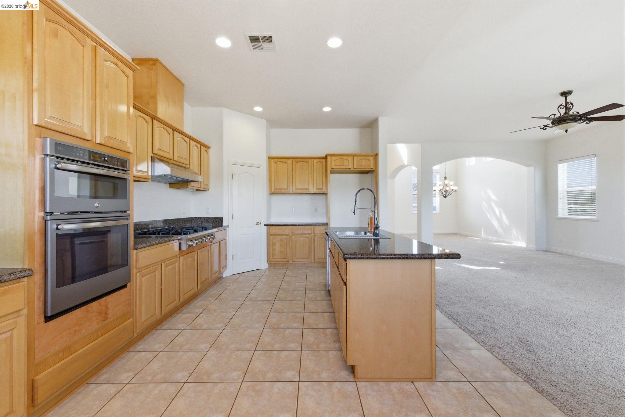 Detail Gallery Image 17 of 58 For 32 Apollo Ln, Copperopolis,  CA 95228 - 4 Beds | 2/1 Baths