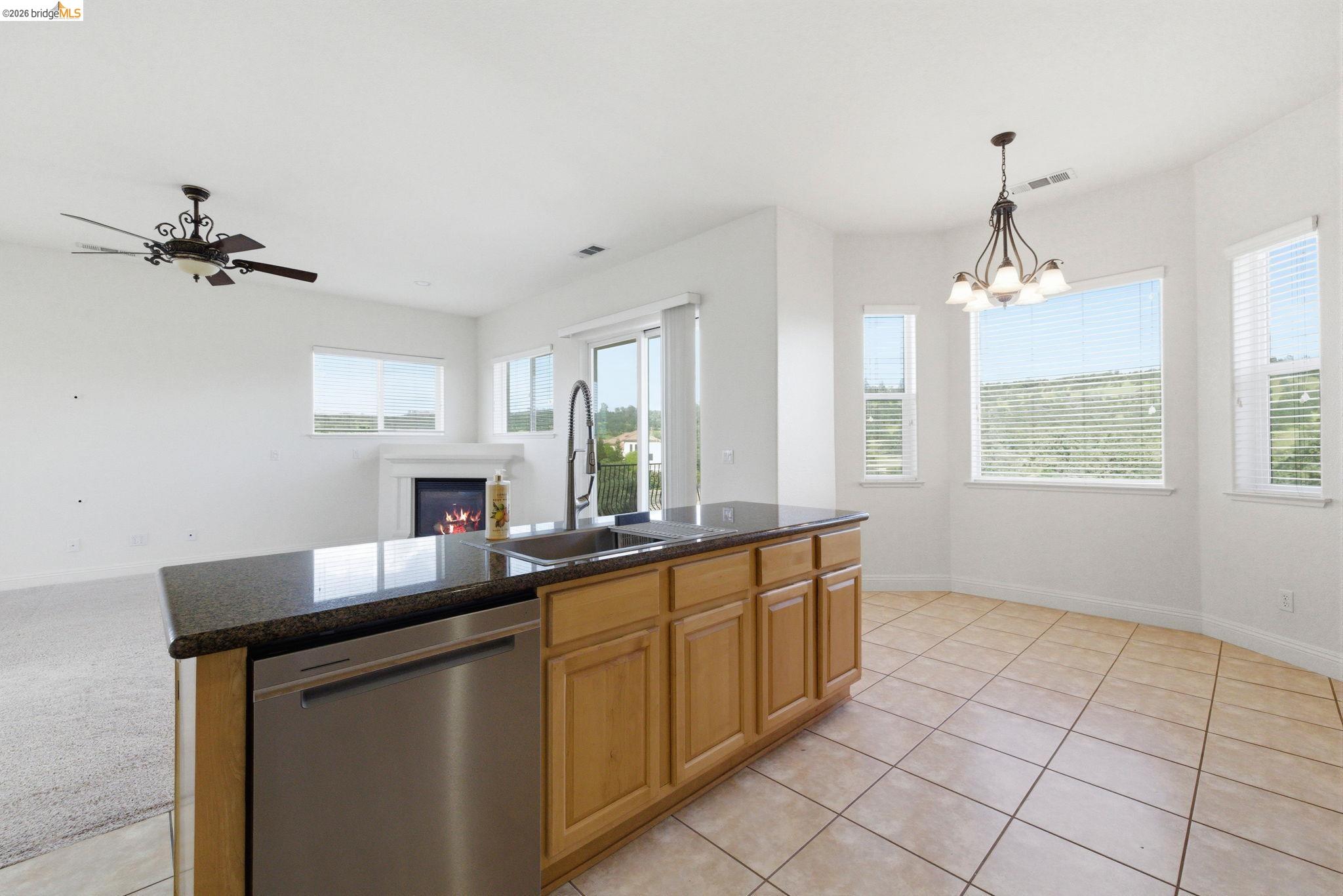 Detail Gallery Image 18 of 58 For 32 Apollo Ln, Copperopolis,  CA 95228 - 4 Beds | 2/1 Baths