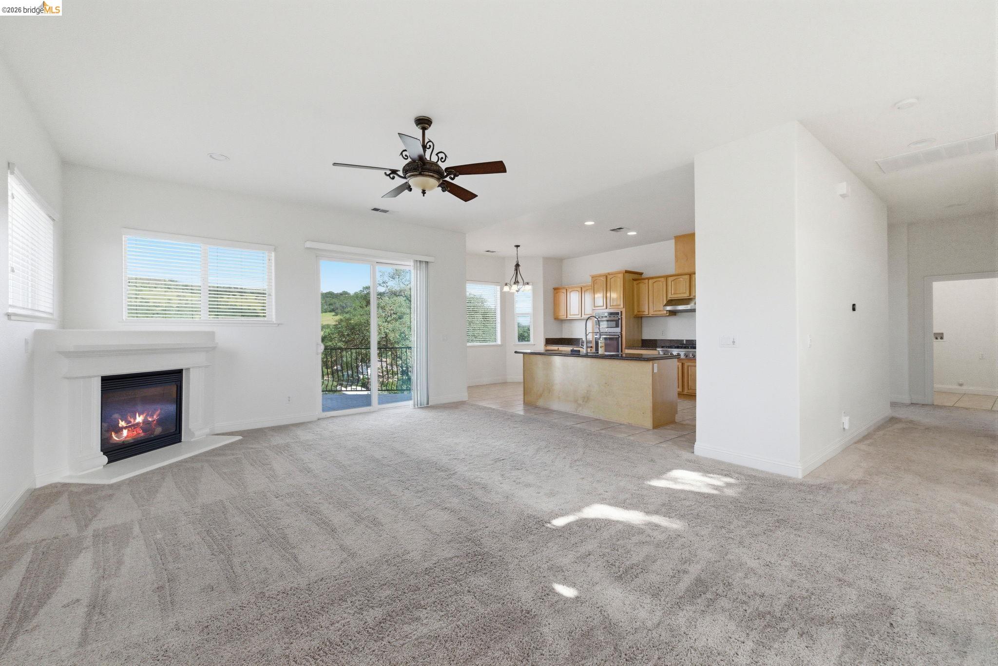 Detail Gallery Image 10 of 58 For 32 Apollo Ln, Copperopolis,  CA 95228 - 4 Beds | 2/1 Baths