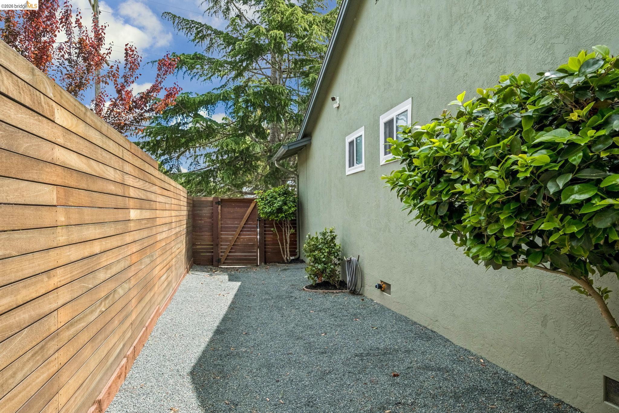 4851 Scotia Ave, Oakland, CA, 94605