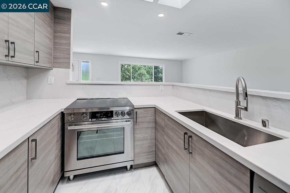 Photo #5: 41130842 Listing: Photo #5