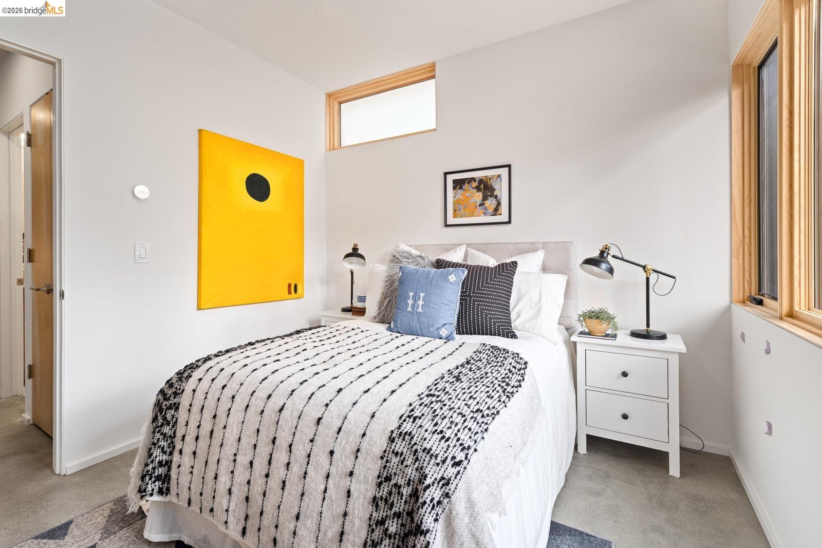 Detail Gallery Image 13 of 33 For 809 Jones St., Berkeley,  CA 94710 - 2 Beds | 1/1 Baths