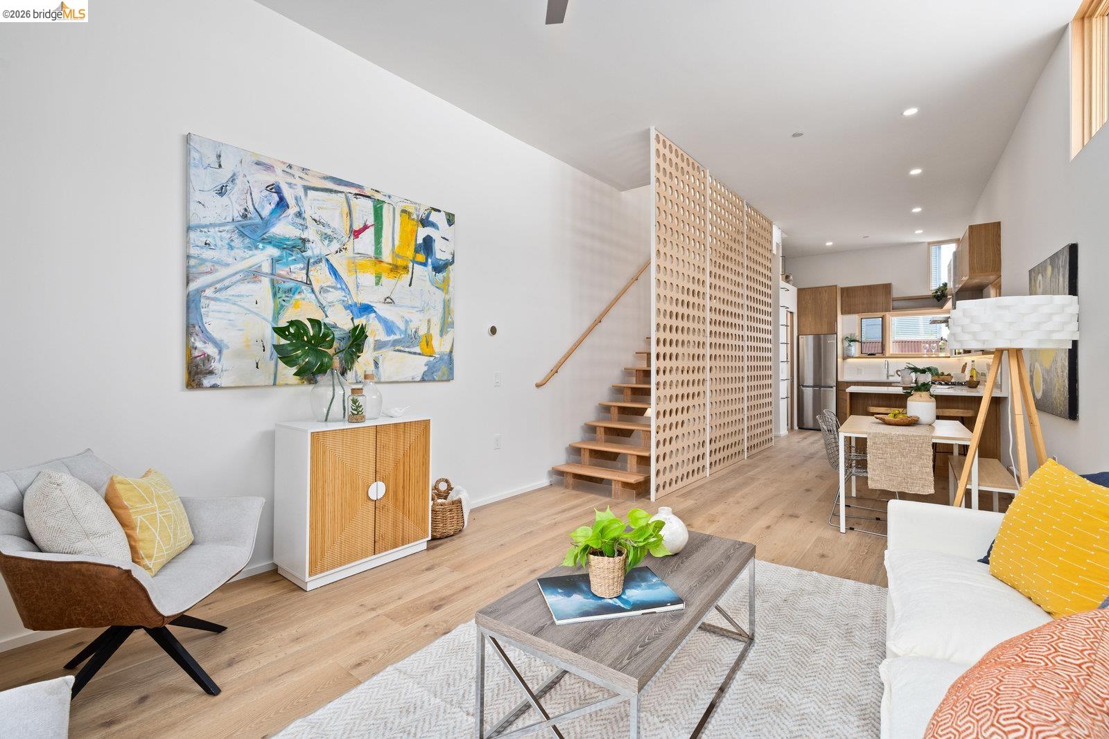 Detail Gallery Image 24 of 33 For 809 Jones St., Berkeley,  CA 94710 - 2 Beds | 1/1 Baths