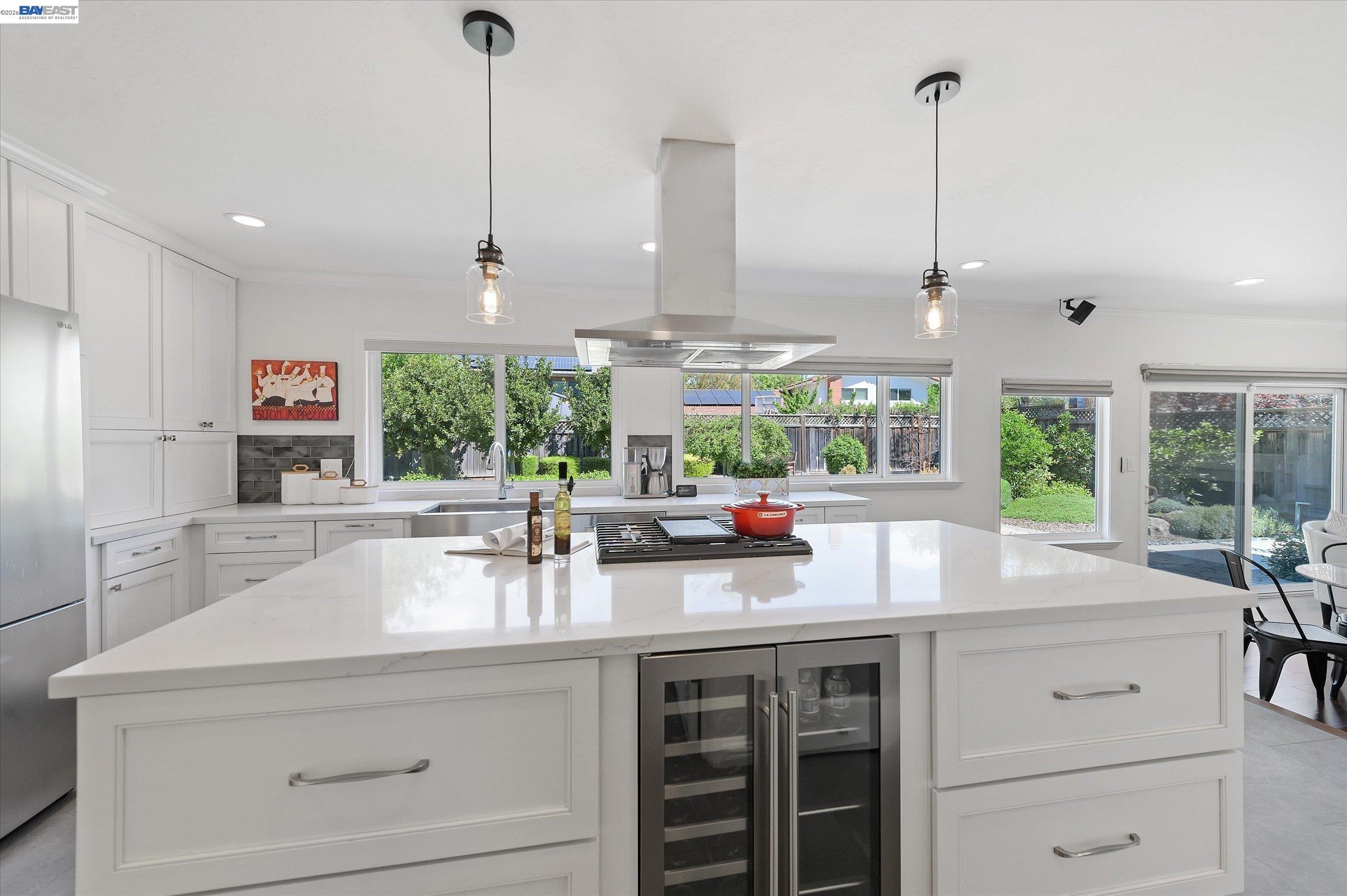 Detail Gallery Image 11 of 53 For 4767 Del Valle Pkwy, Pleasanton,  CA 94566 - 4 Beds | 2/1 Baths