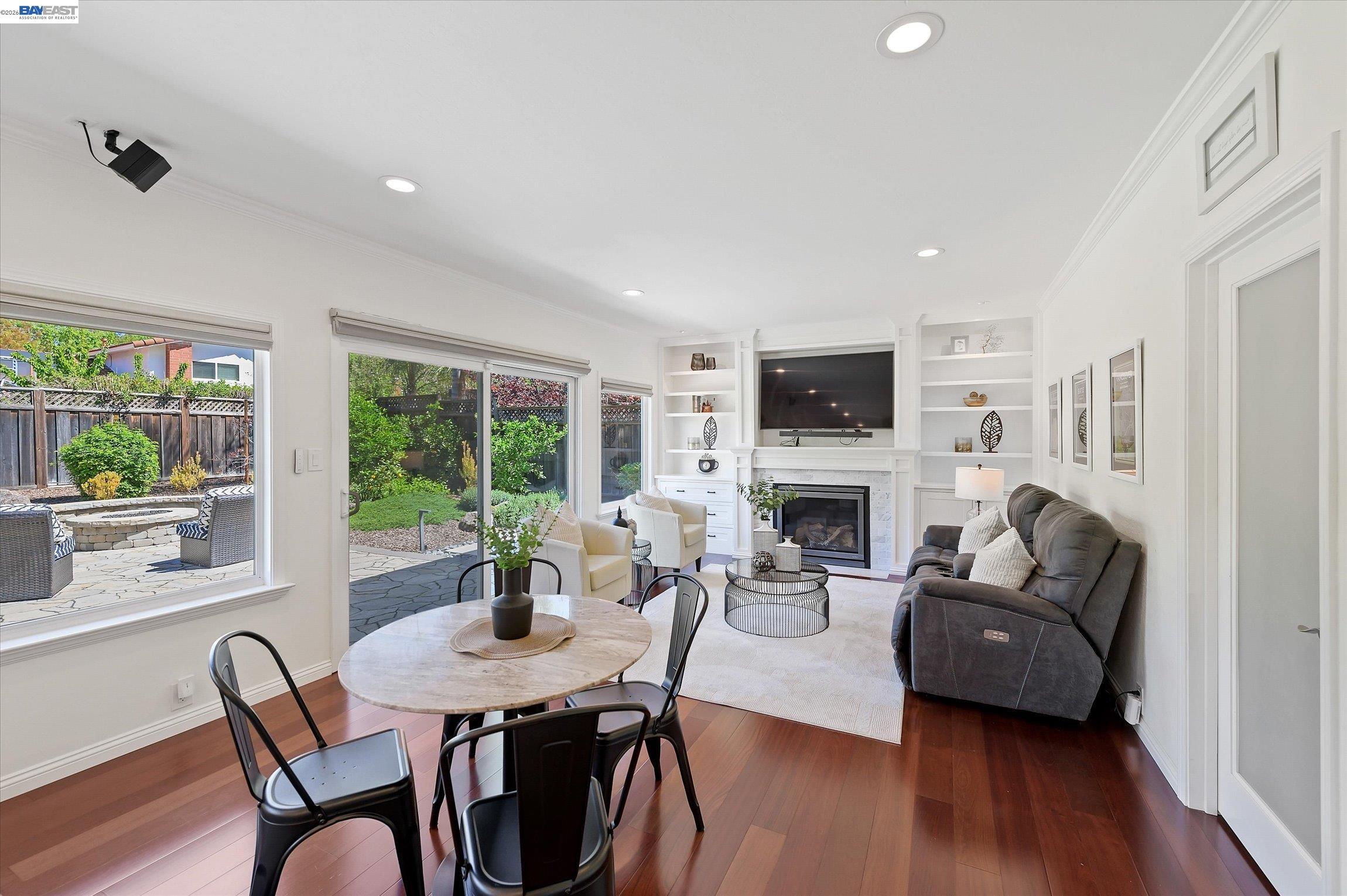 Detail Gallery Image 20 of 53 For 4767 Del Valle Pkwy, Pleasanton,  CA 94566 - 4 Beds | 2/1 Baths