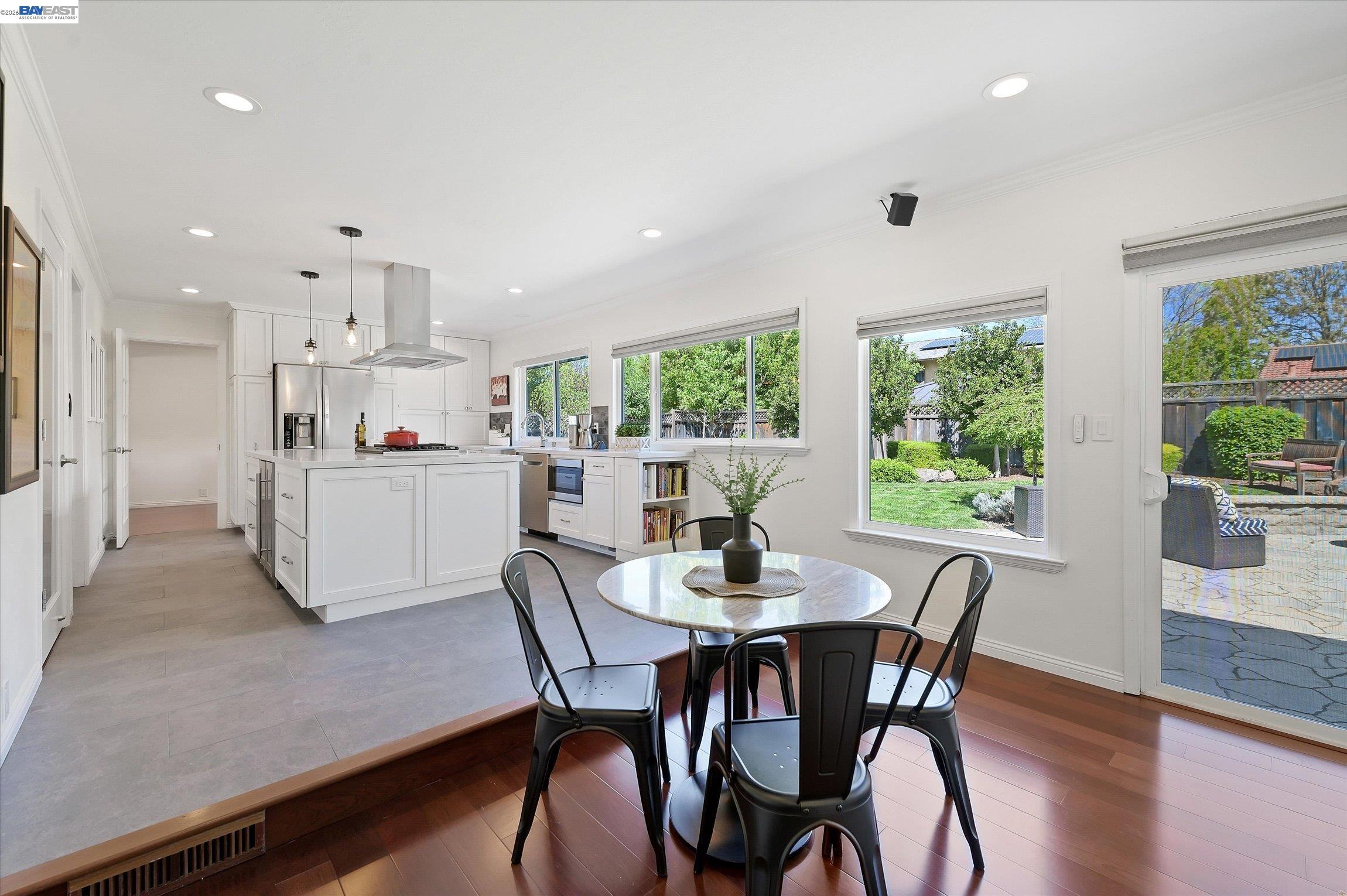 Detail Gallery Image 22 of 53 For 4767 Del Valle Pkwy, Pleasanton,  CA 94566 - 4 Beds | 2/1 Baths