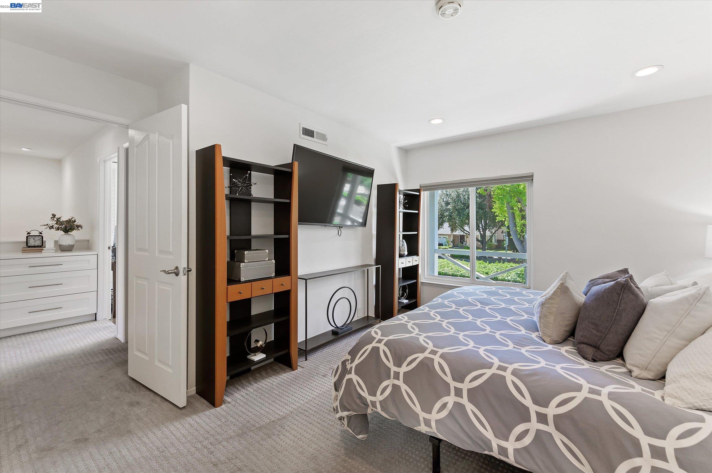 Detail Gallery Image 29 of 53 For 4767 Del Valle Pkwy, Pleasanton,  CA 94566 - 4 Beds | 2/1 Baths