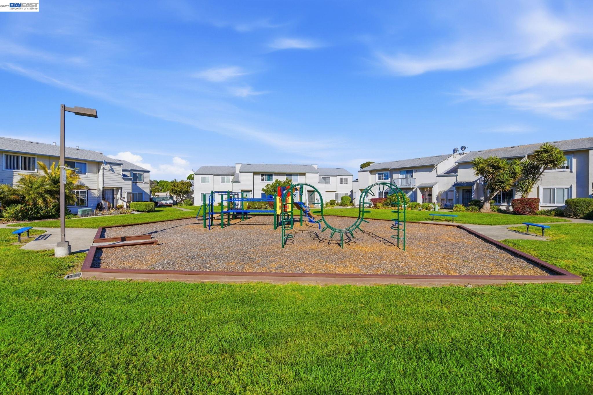 Front Image Thumbnail for BE41130858