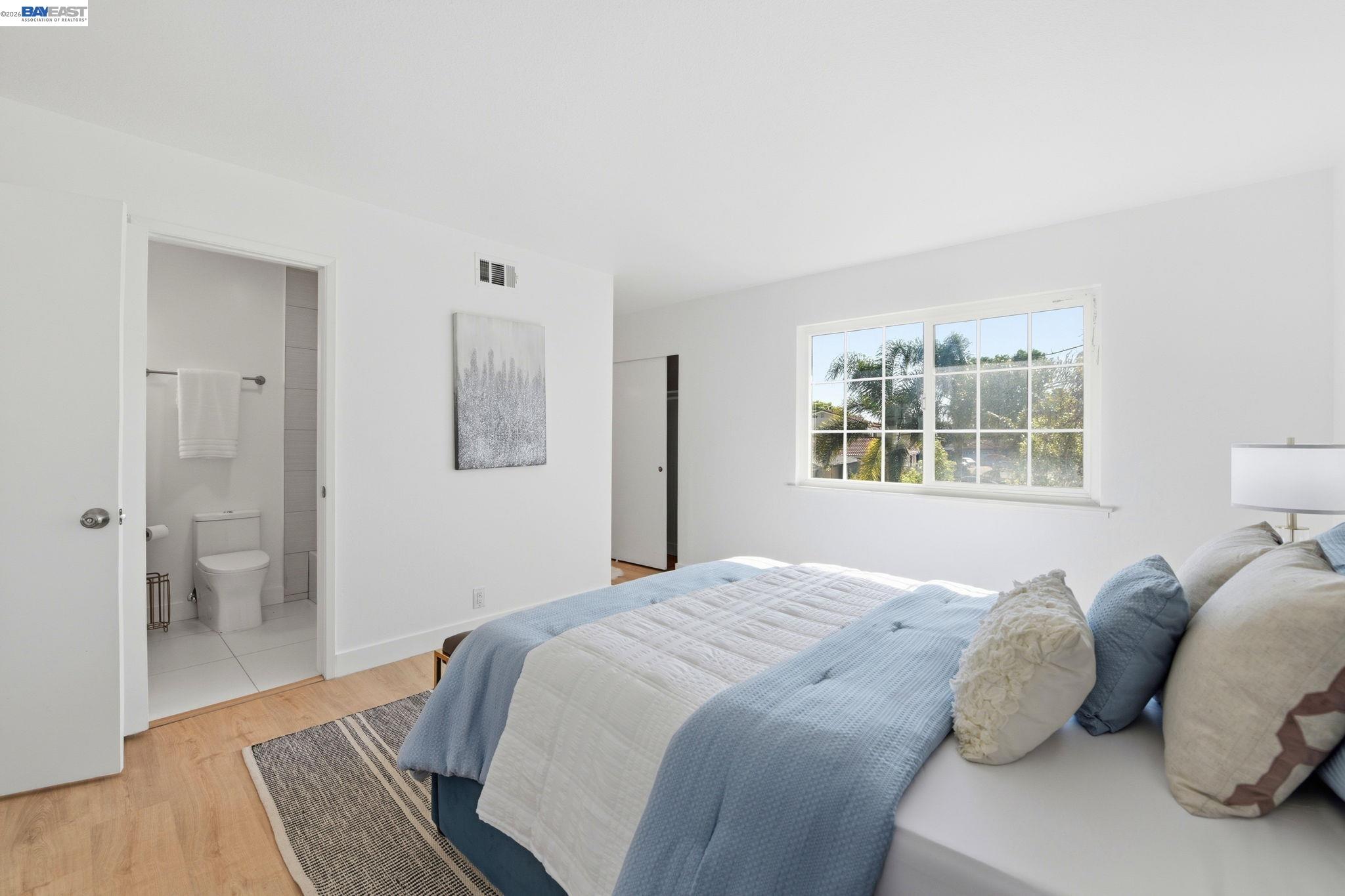 Photo #15: 41130858 Listing: Photo #15