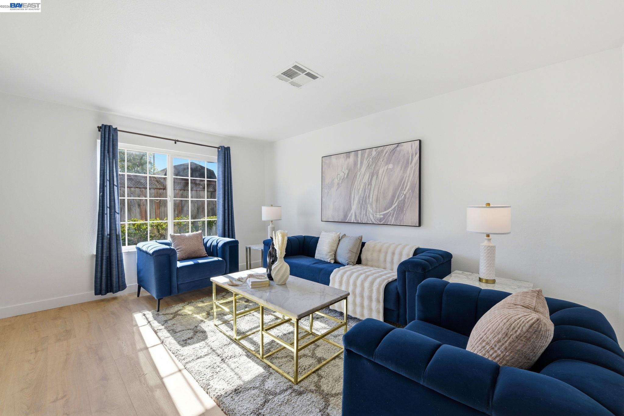 Photo #5: 41130858 Listing: Photo #5