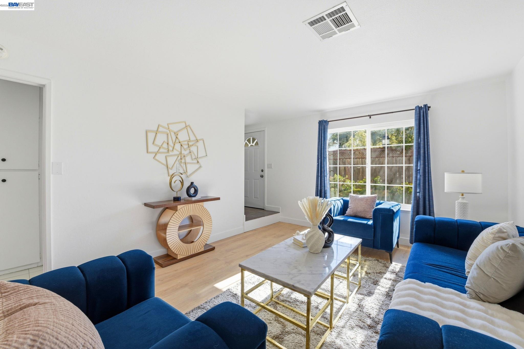 Photo #6: 41130858 Listing: Photo #6